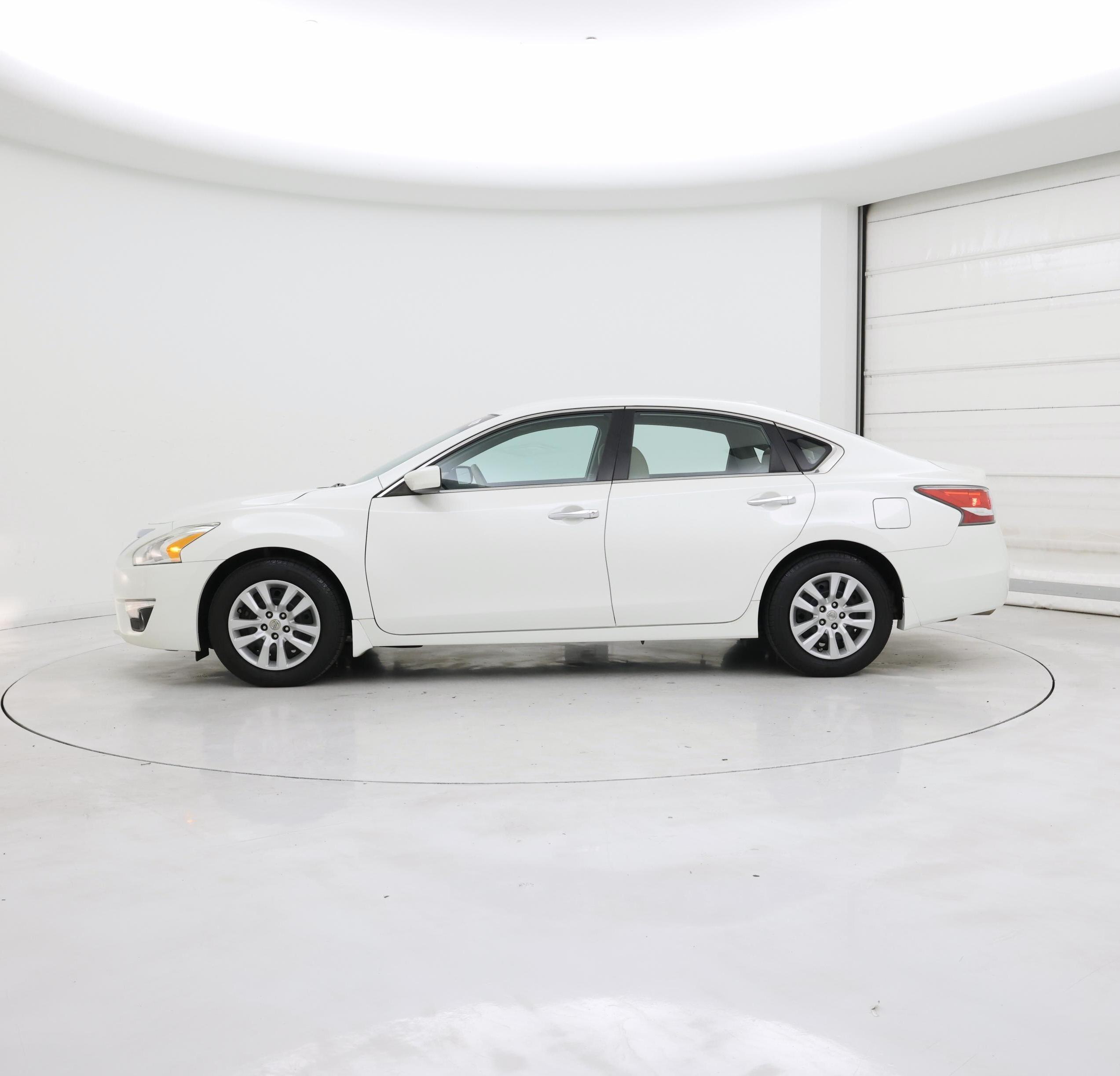 Thumbnail: 2015 Nissan Altima - 3