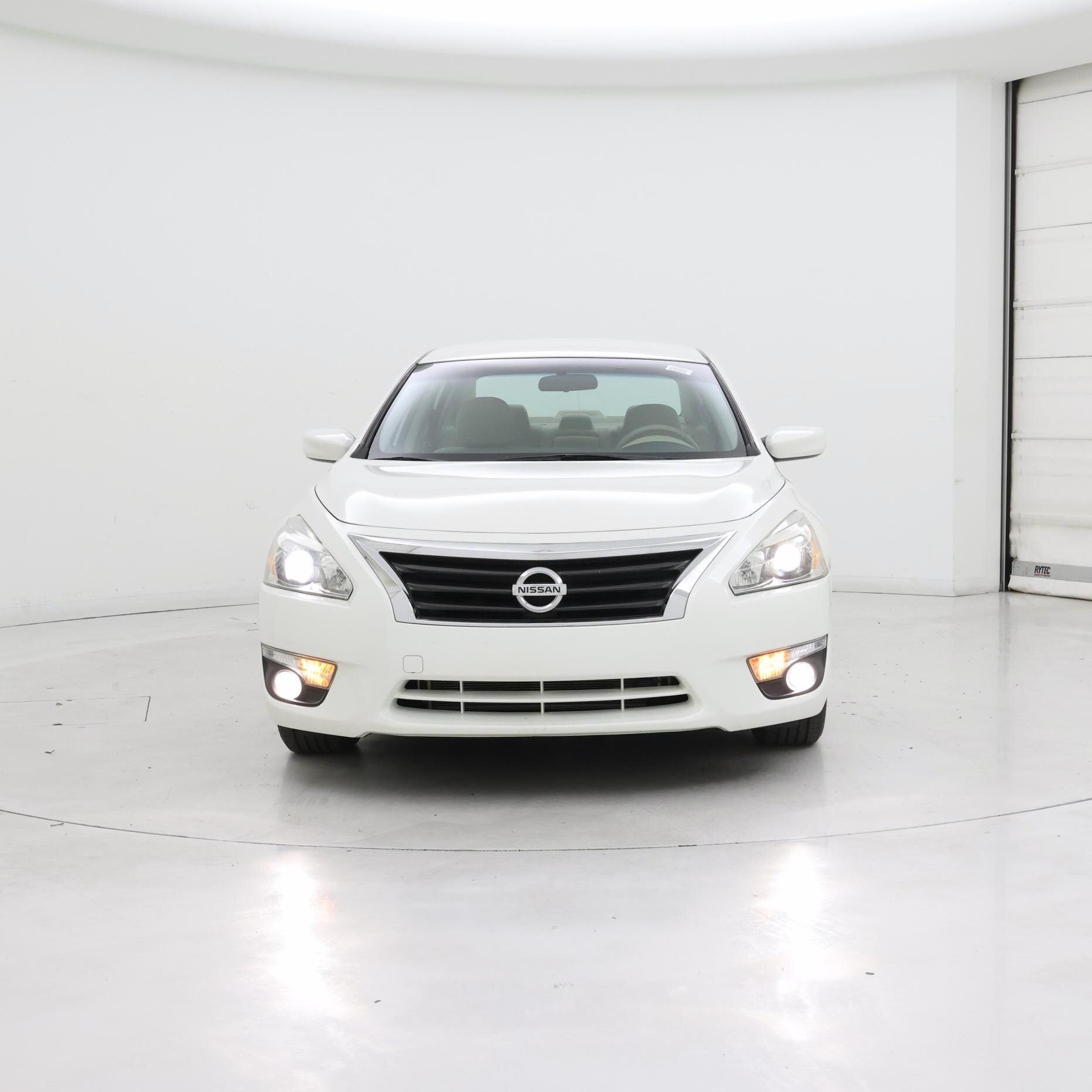 Thumbnail: 2015 Nissan Altima - 5