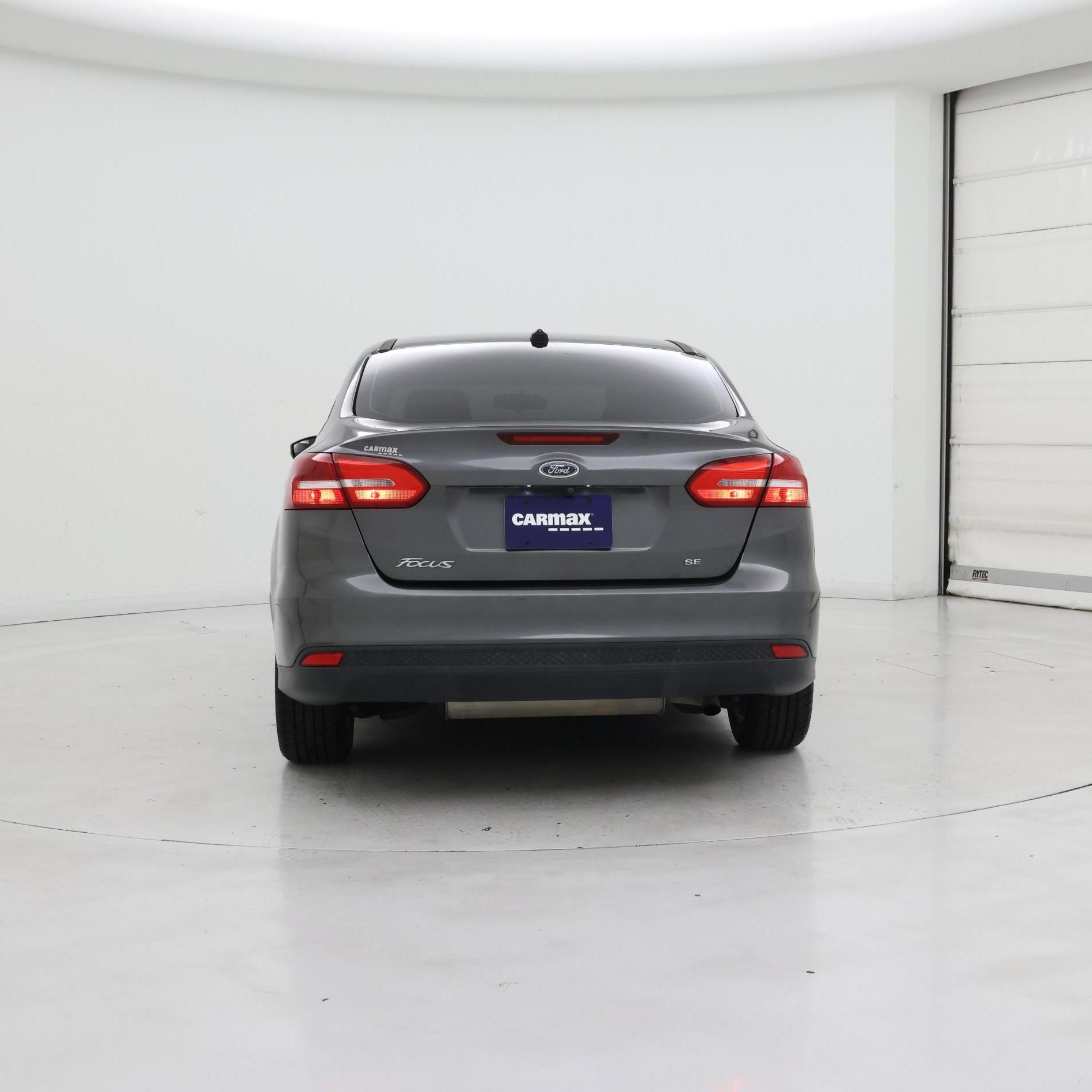 Thumbnail: 2017 Ford Focus - 6