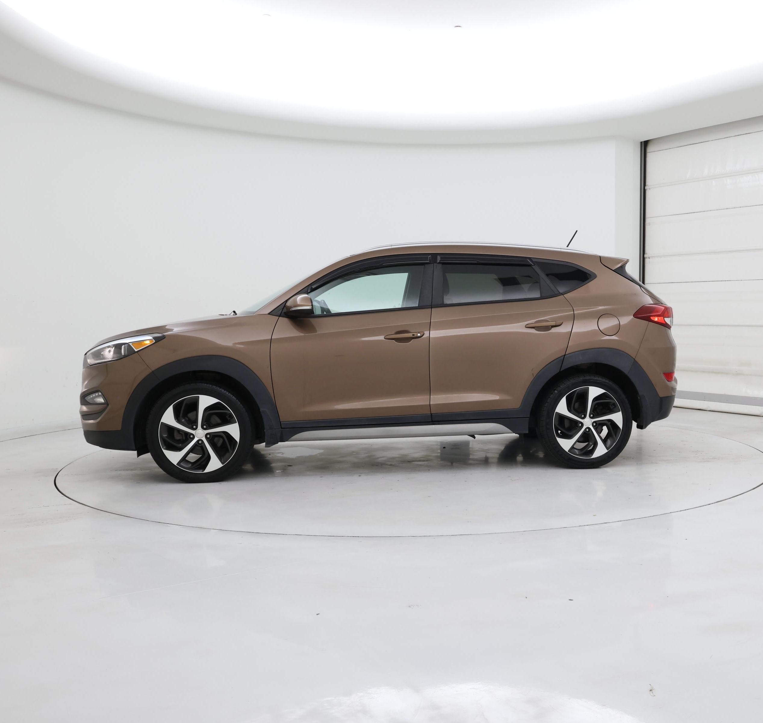 Thumbnail: 2017 Hyundai Tucson - 3
