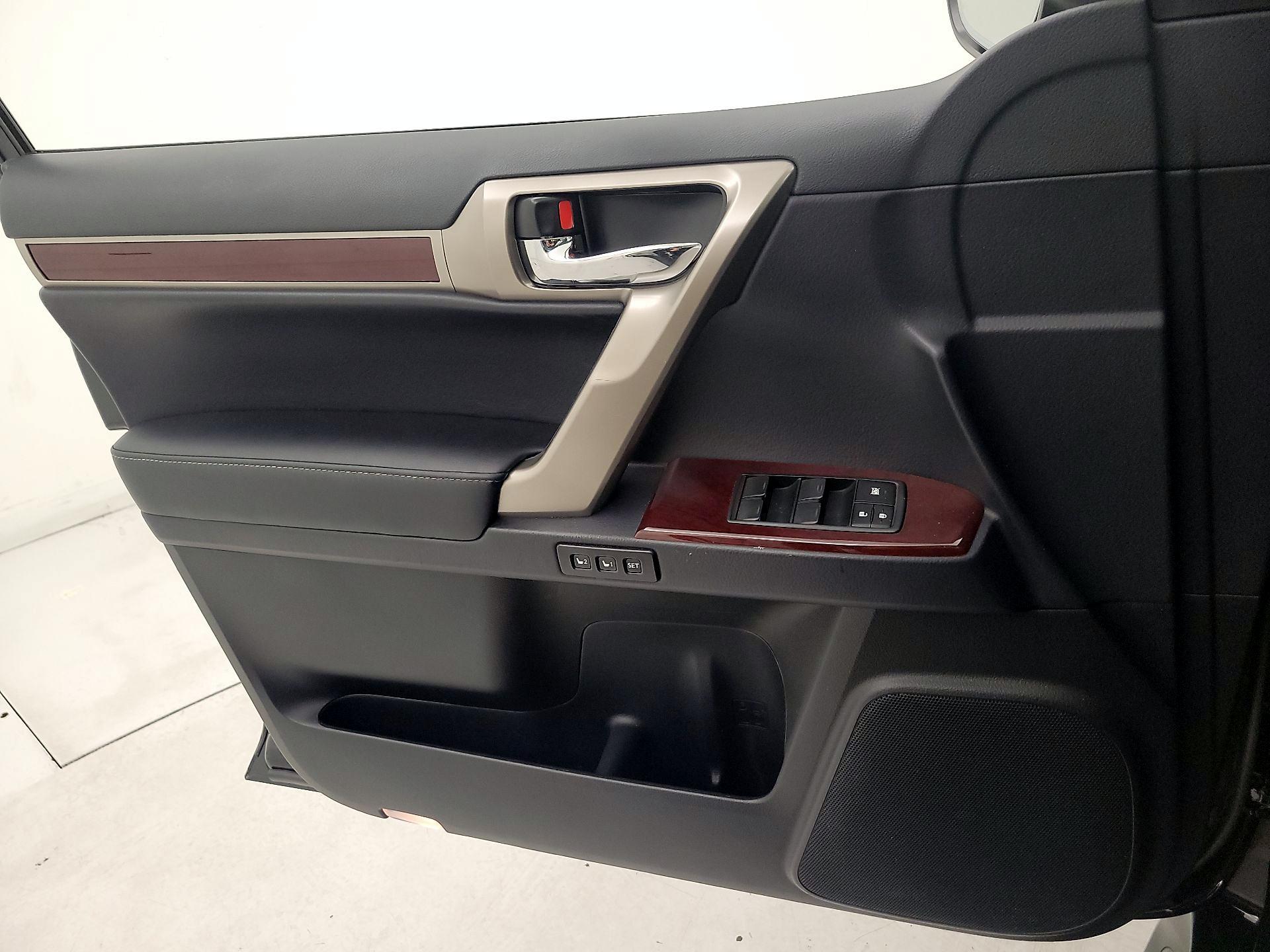 Thumbnail: 2018 Lexus GX - 12