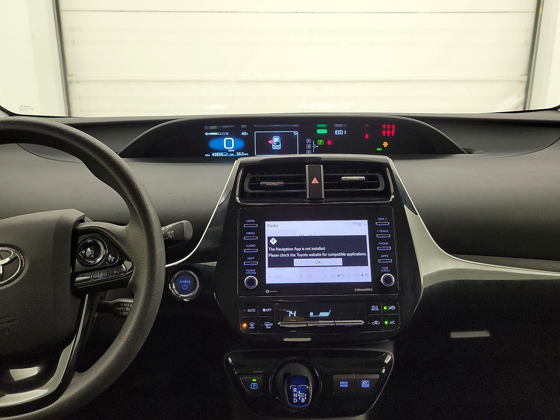 Thumbnail: 2022 Toyota Prius - 9