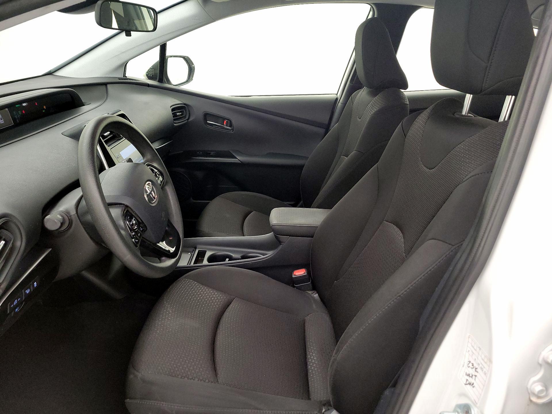 Thumbnail: 2022 Toyota Prius - 11