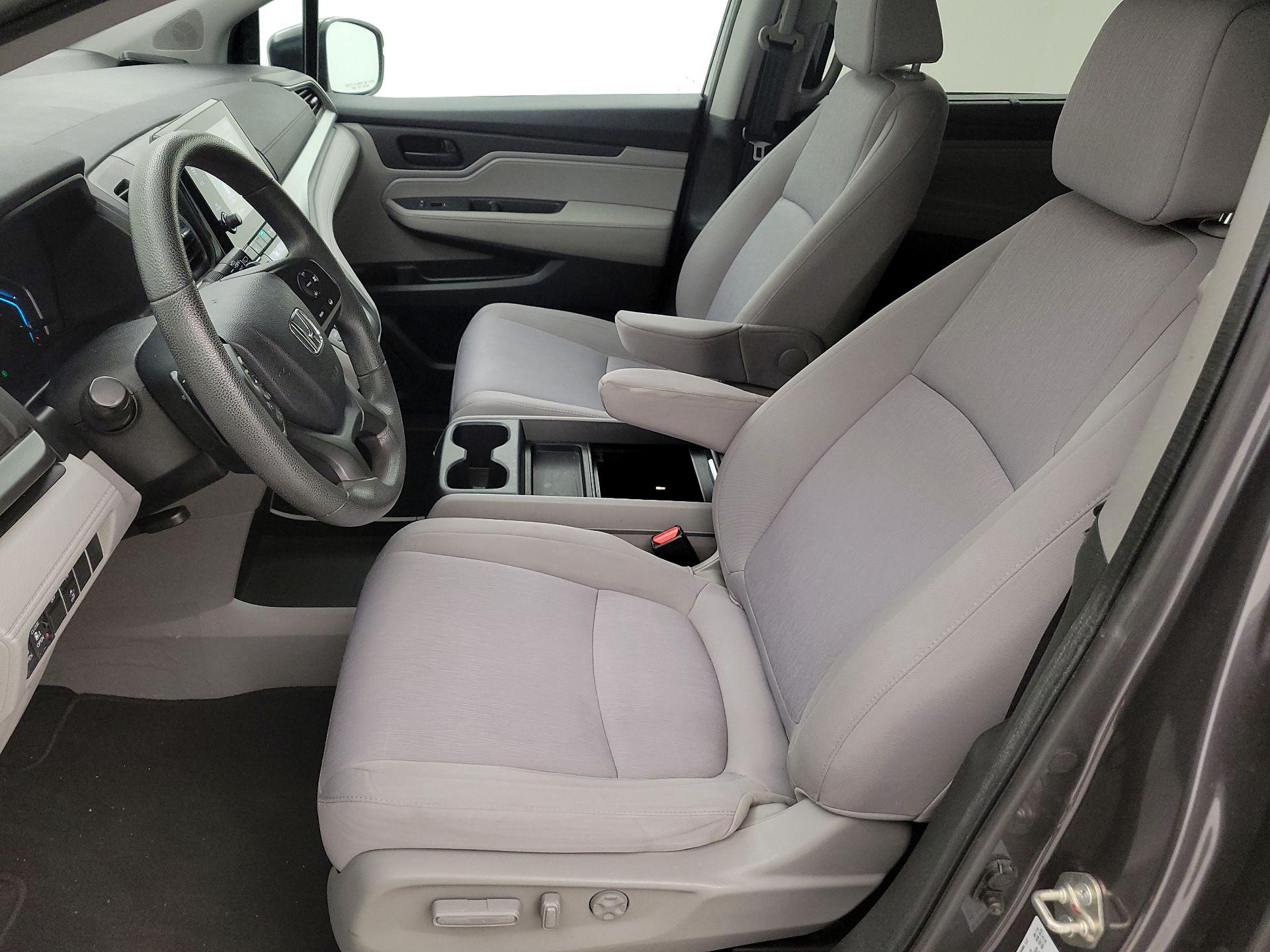 Thumbnail: 2019 Honda Odyssey - 11