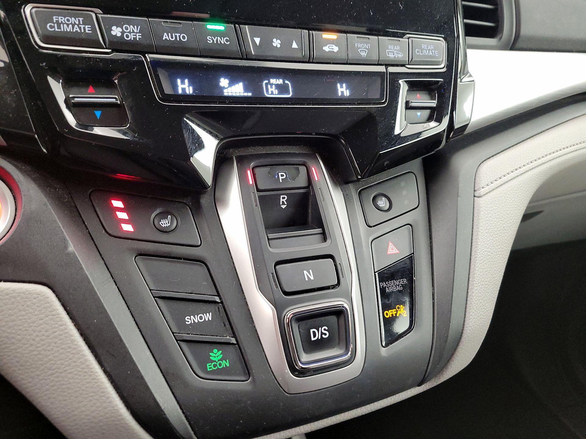 Thumbnail: 2019 Honda Odyssey - 17