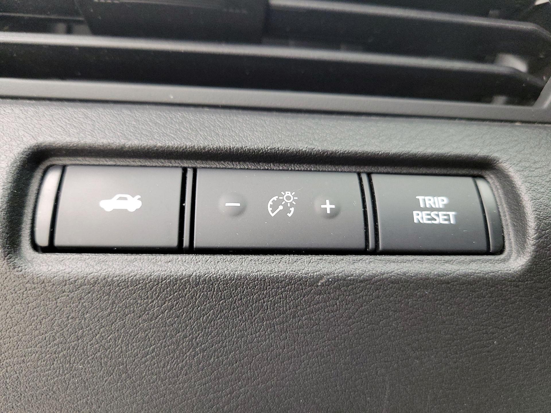 Thumbnail: 2019 Nissan Altima - 13