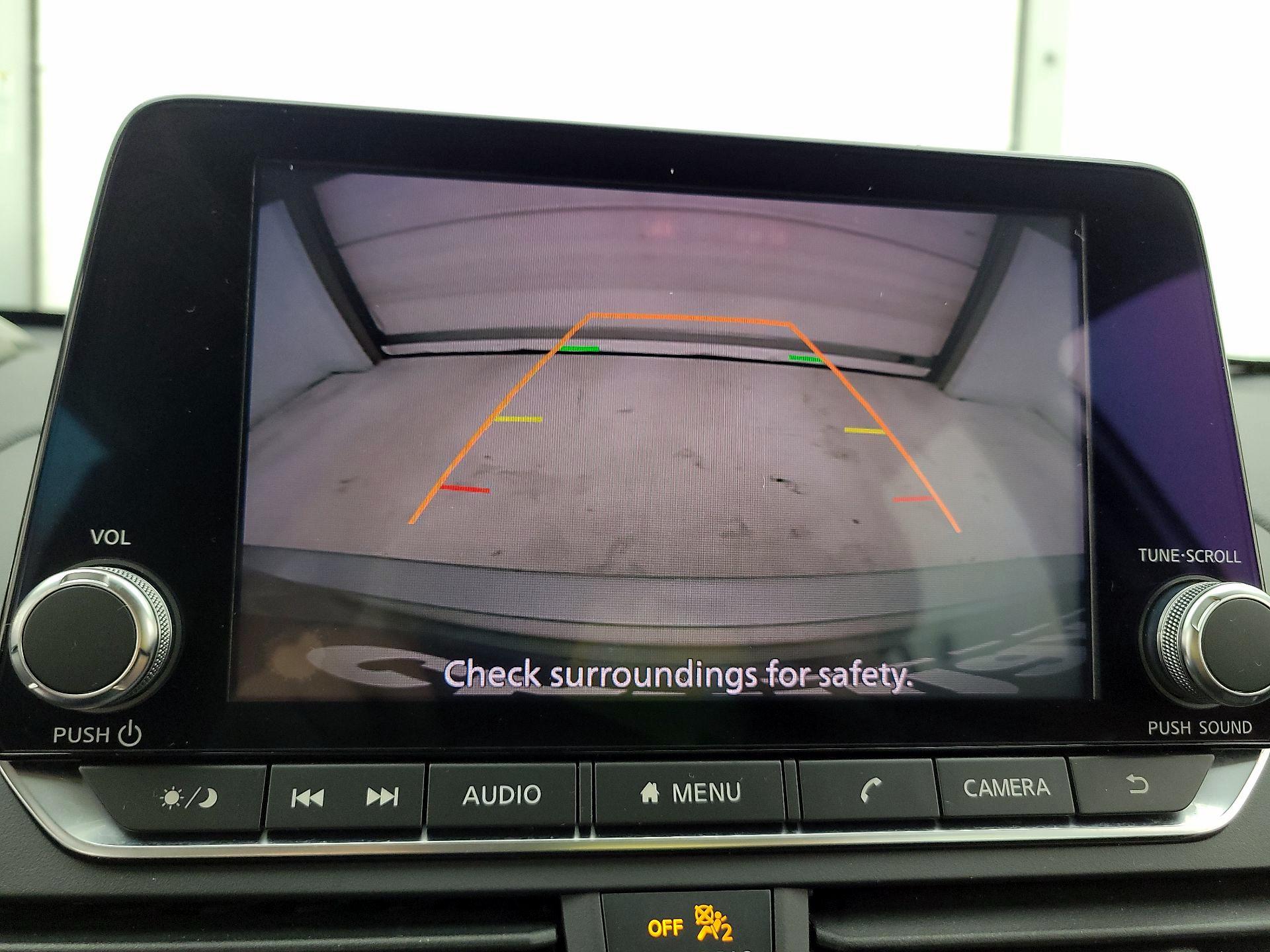 Thumbnail: 2019 Nissan Altima - 14