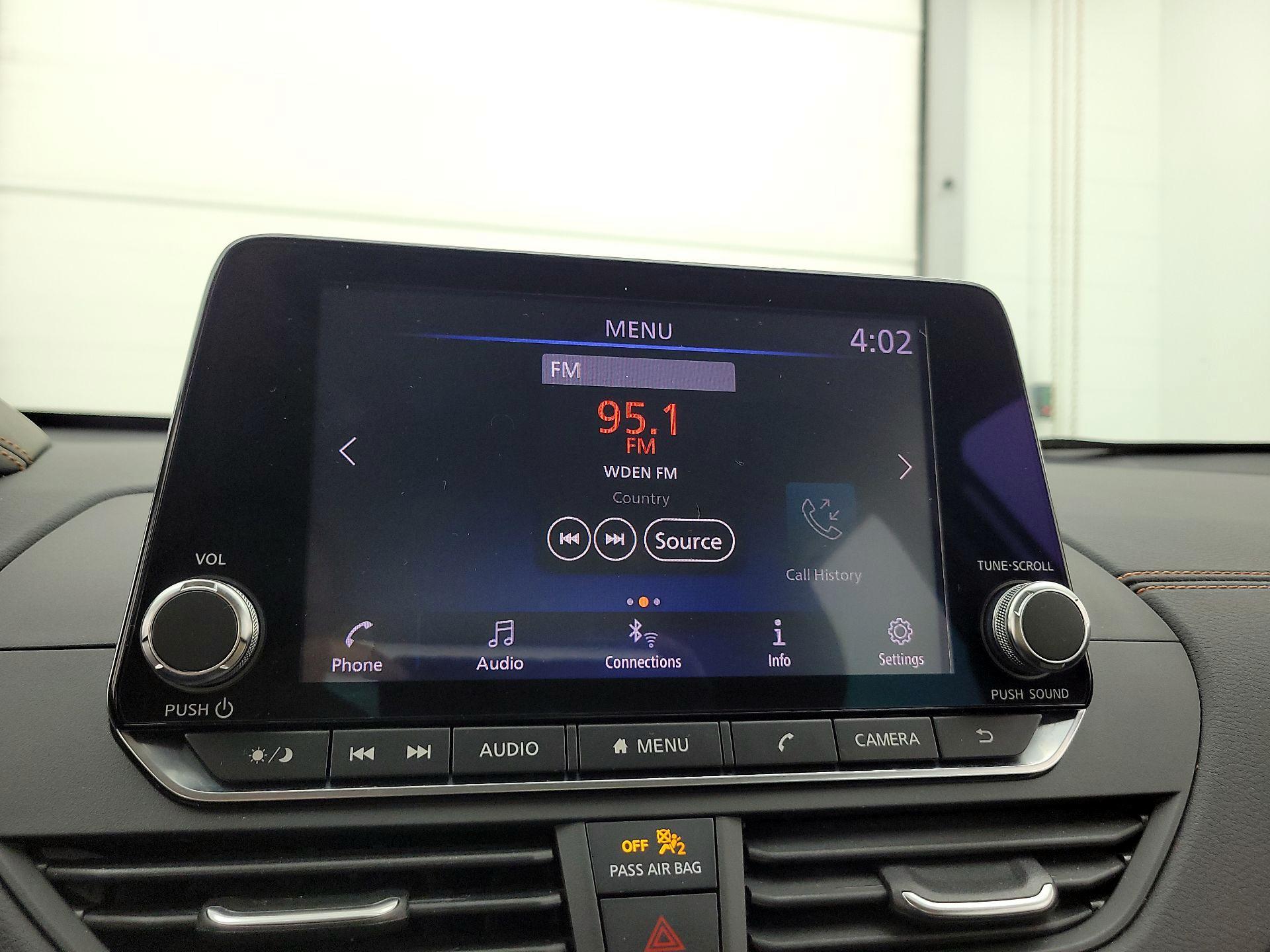 Thumbnail: 2019 Nissan Altima - 15