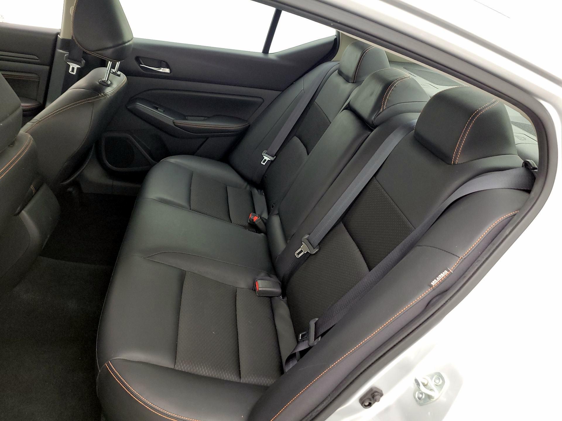 Thumbnail: 2019 Nissan Altima - 19