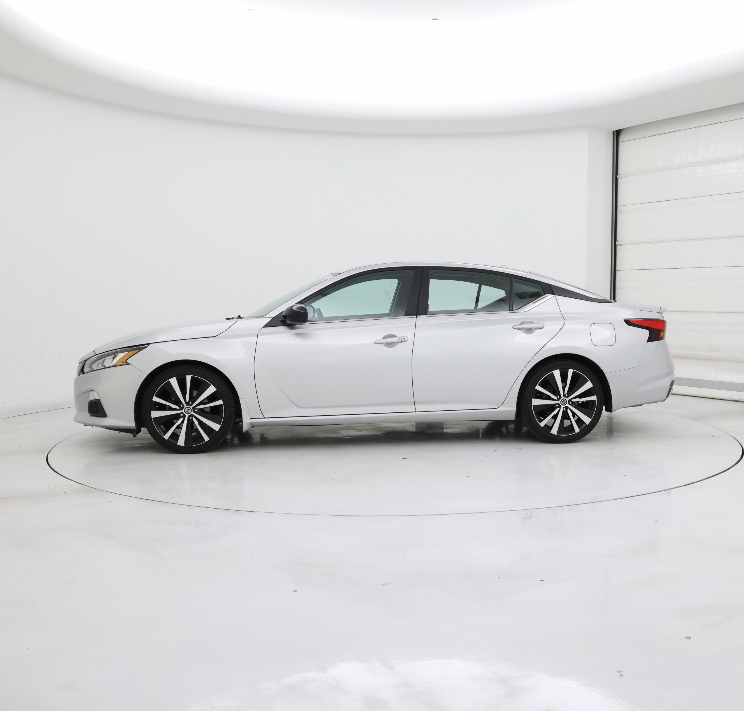 Thumbnail: 2019 Nissan Altima - 3