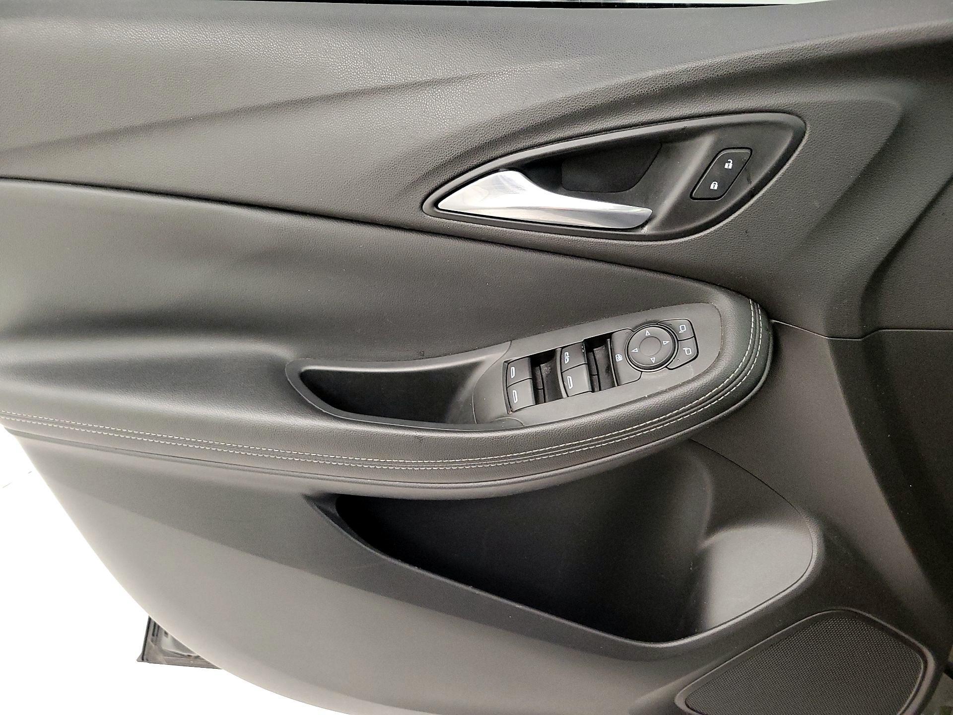 Thumbnail: 2020 Buick Encore GX - 12