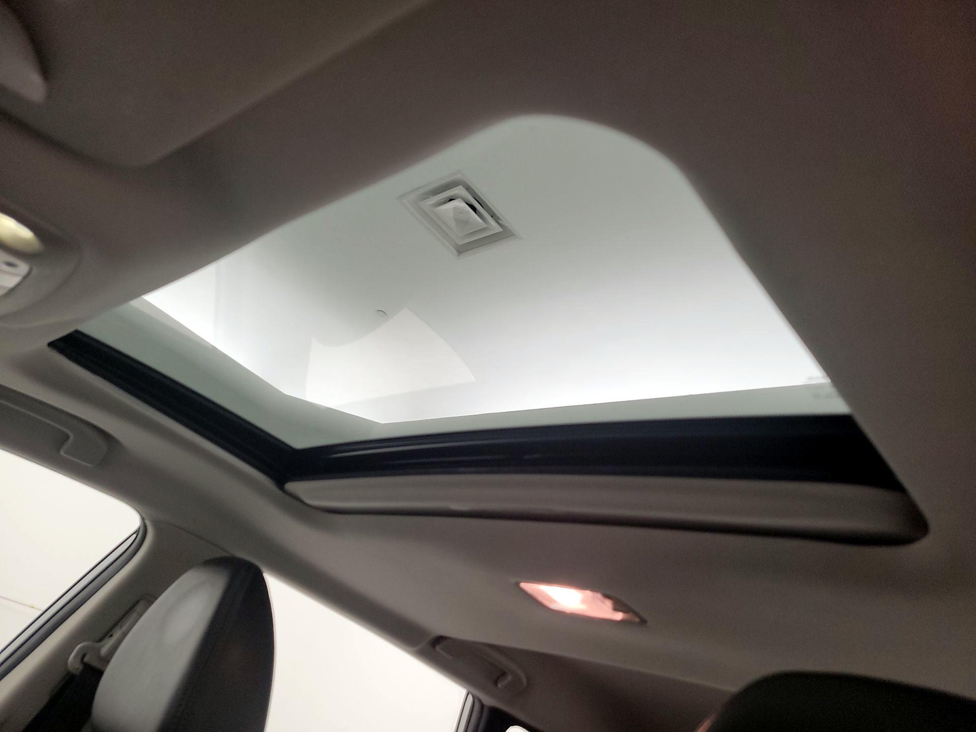 Thumbnail: 2017 Nissan Rogue Sport - 20