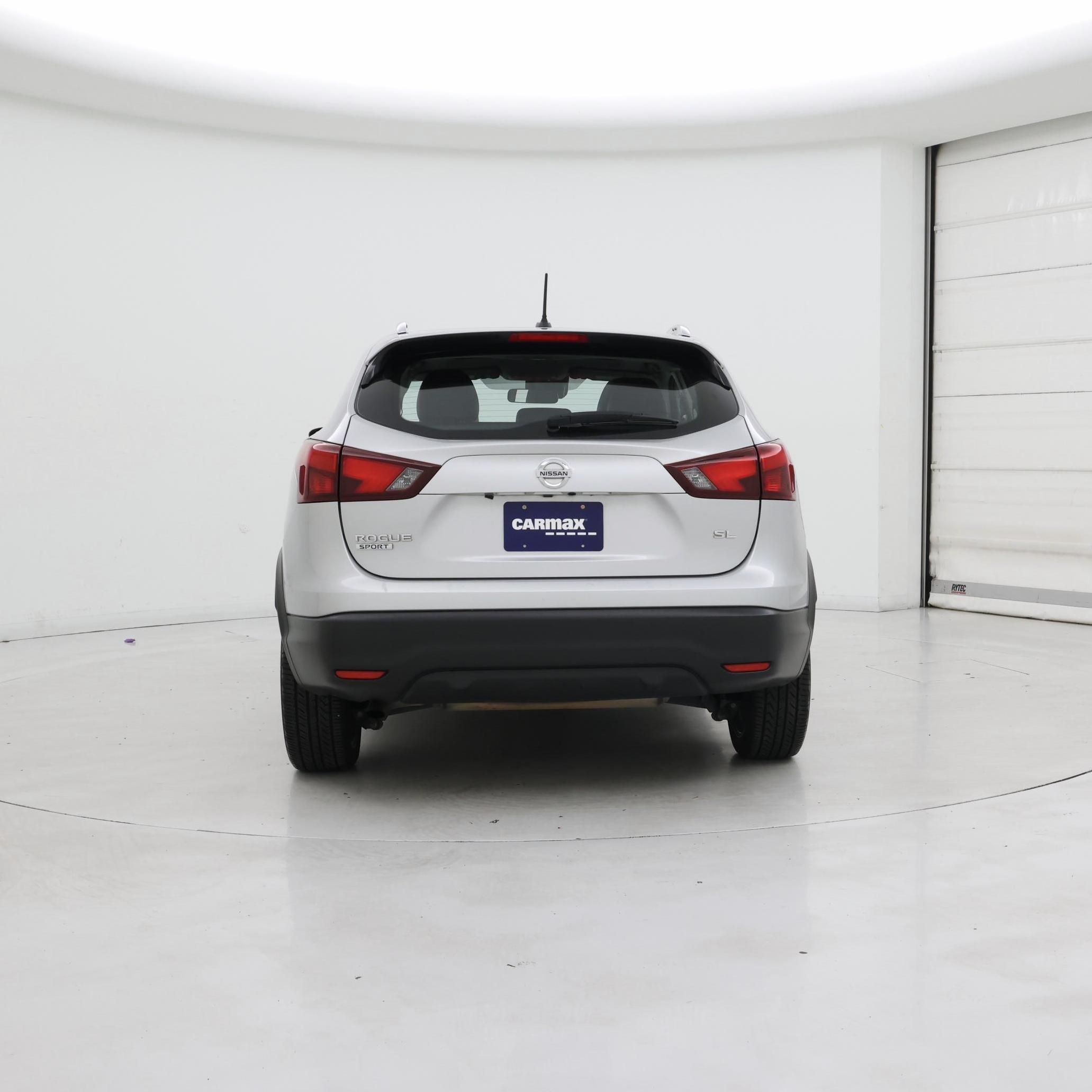 Thumbnail: 2017 Nissan Rogue Sport - 6