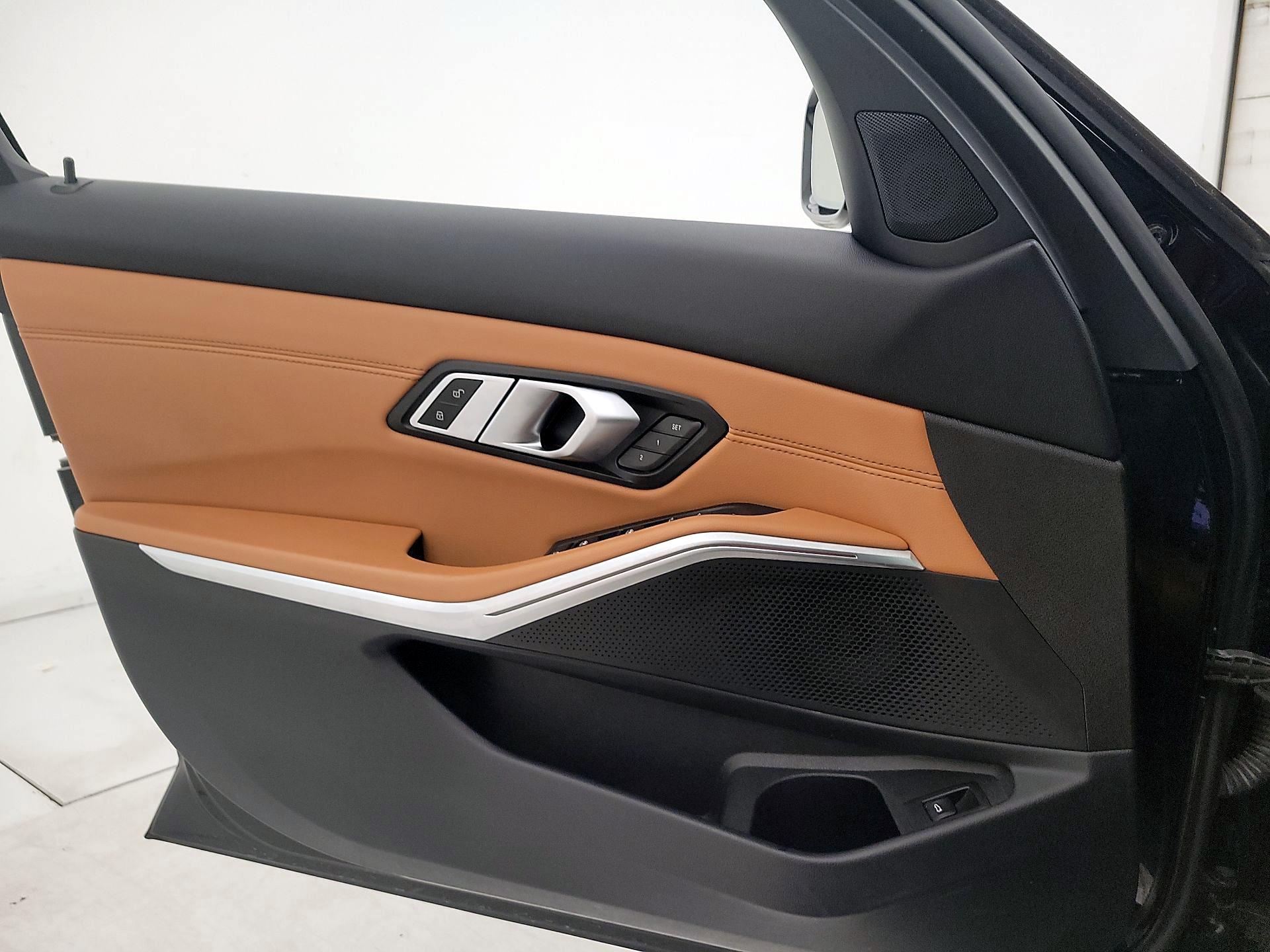 Thumbnail: 2021 BMW 3 Series - 12