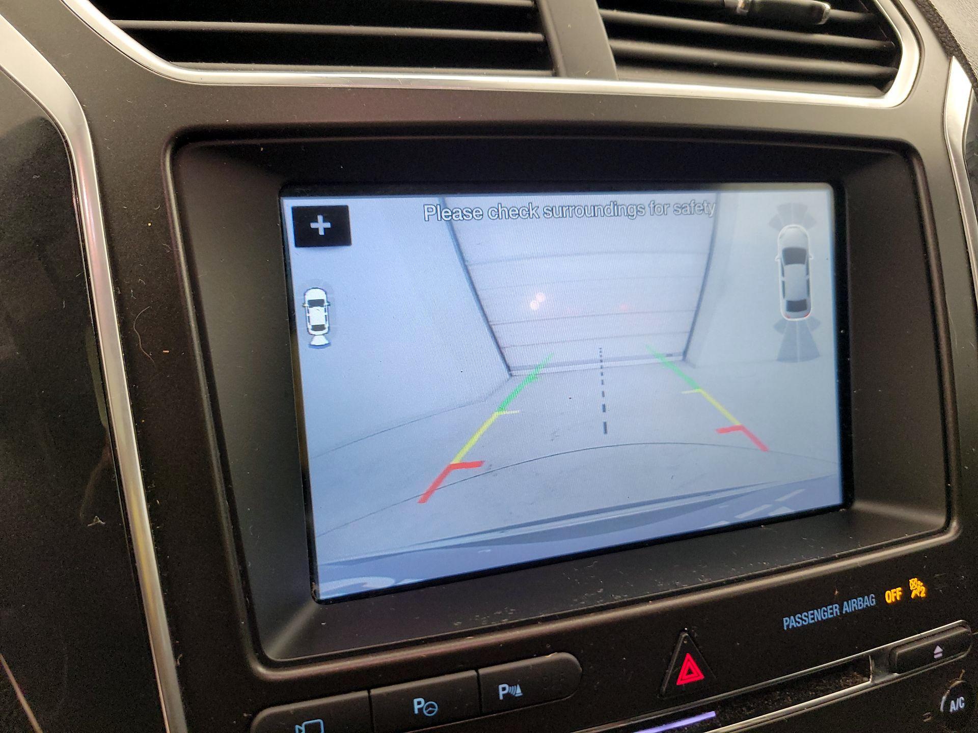 Thumbnail: 2018 Ford Explorer - 15