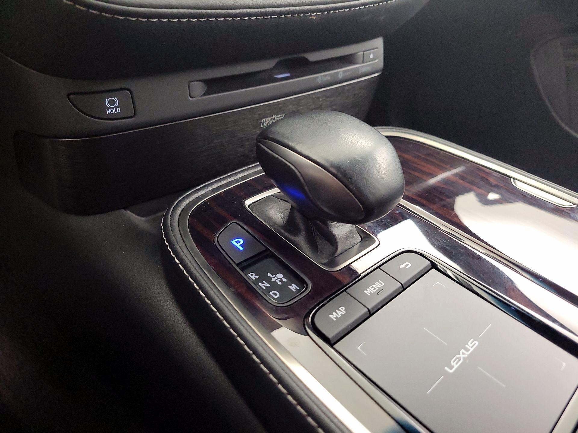 Thumbnail: 2021 Lexus LS - 18