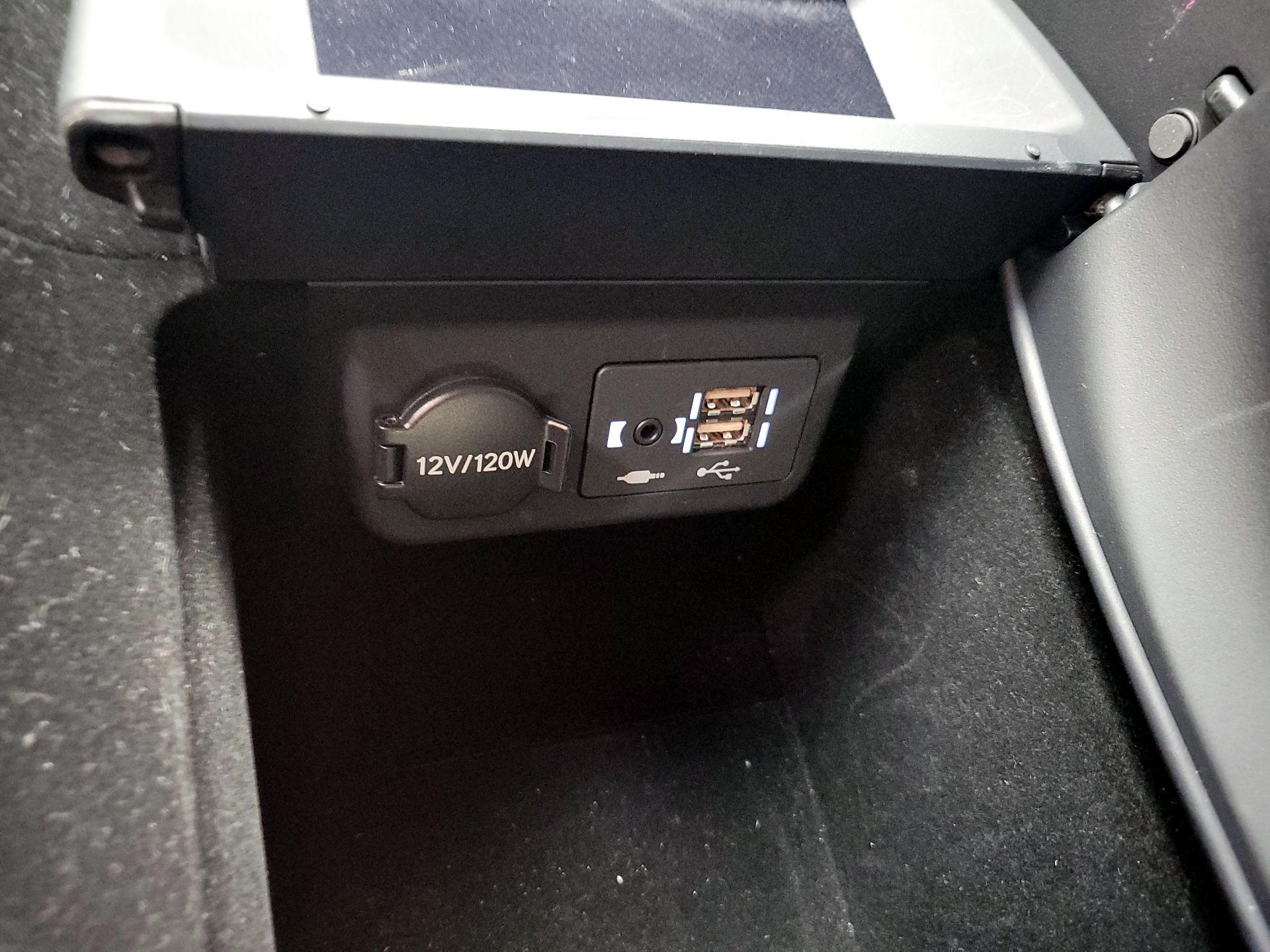 Thumbnail: 2021 Lexus LS - 19