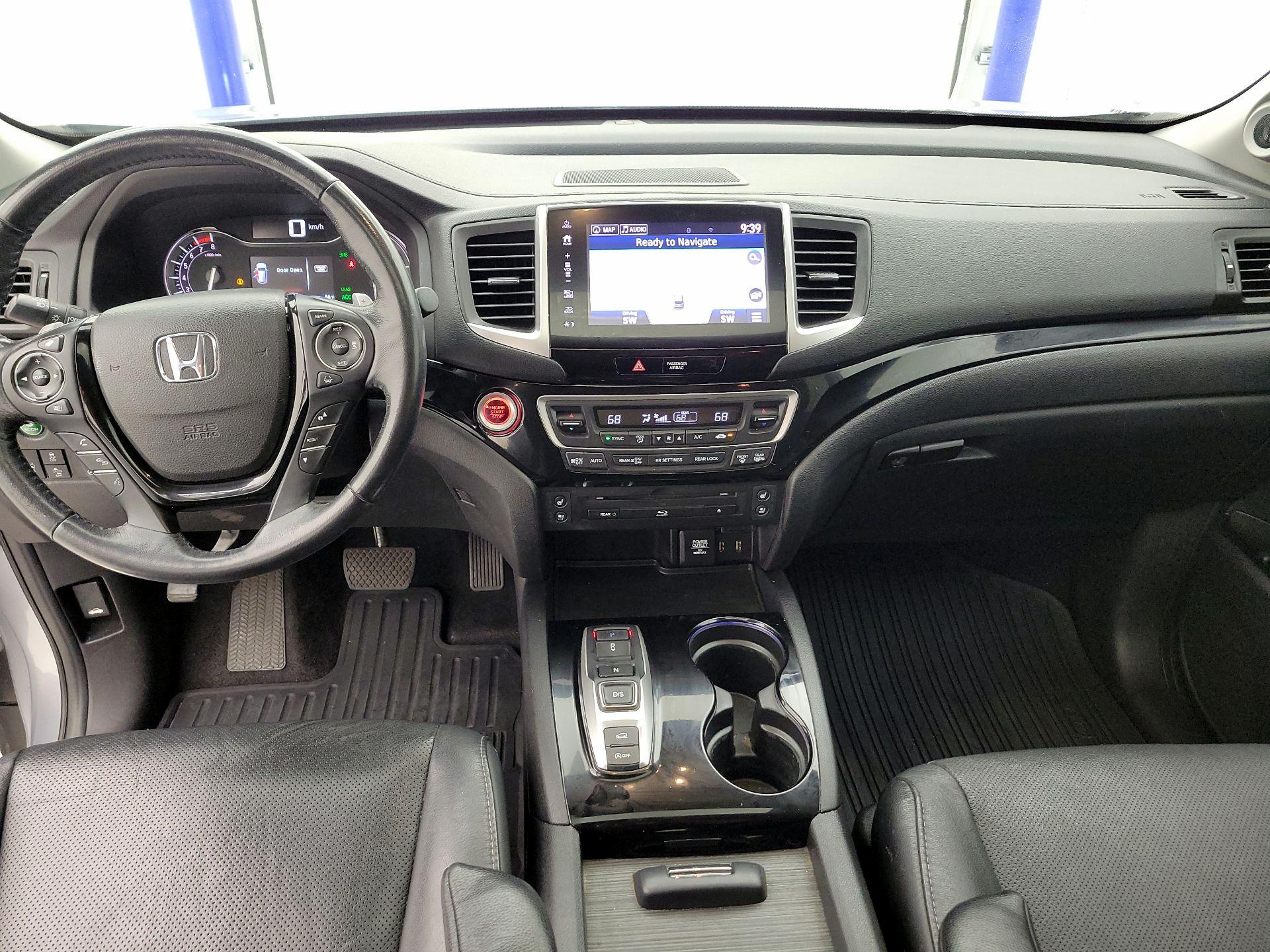 Thumbnail: 2018 Honda Pilot - 9