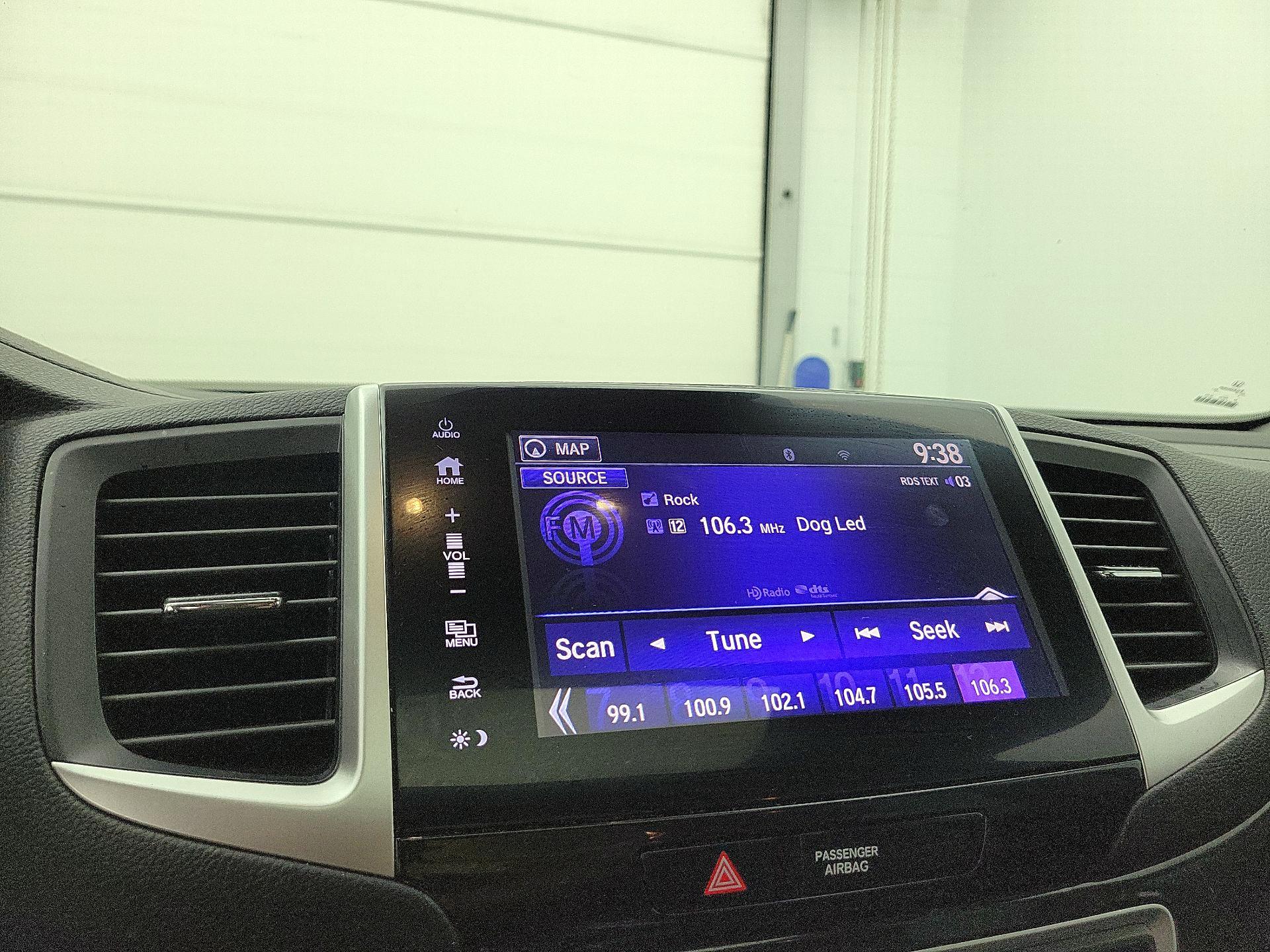 Thumbnail: 2018 Honda Pilot - 16