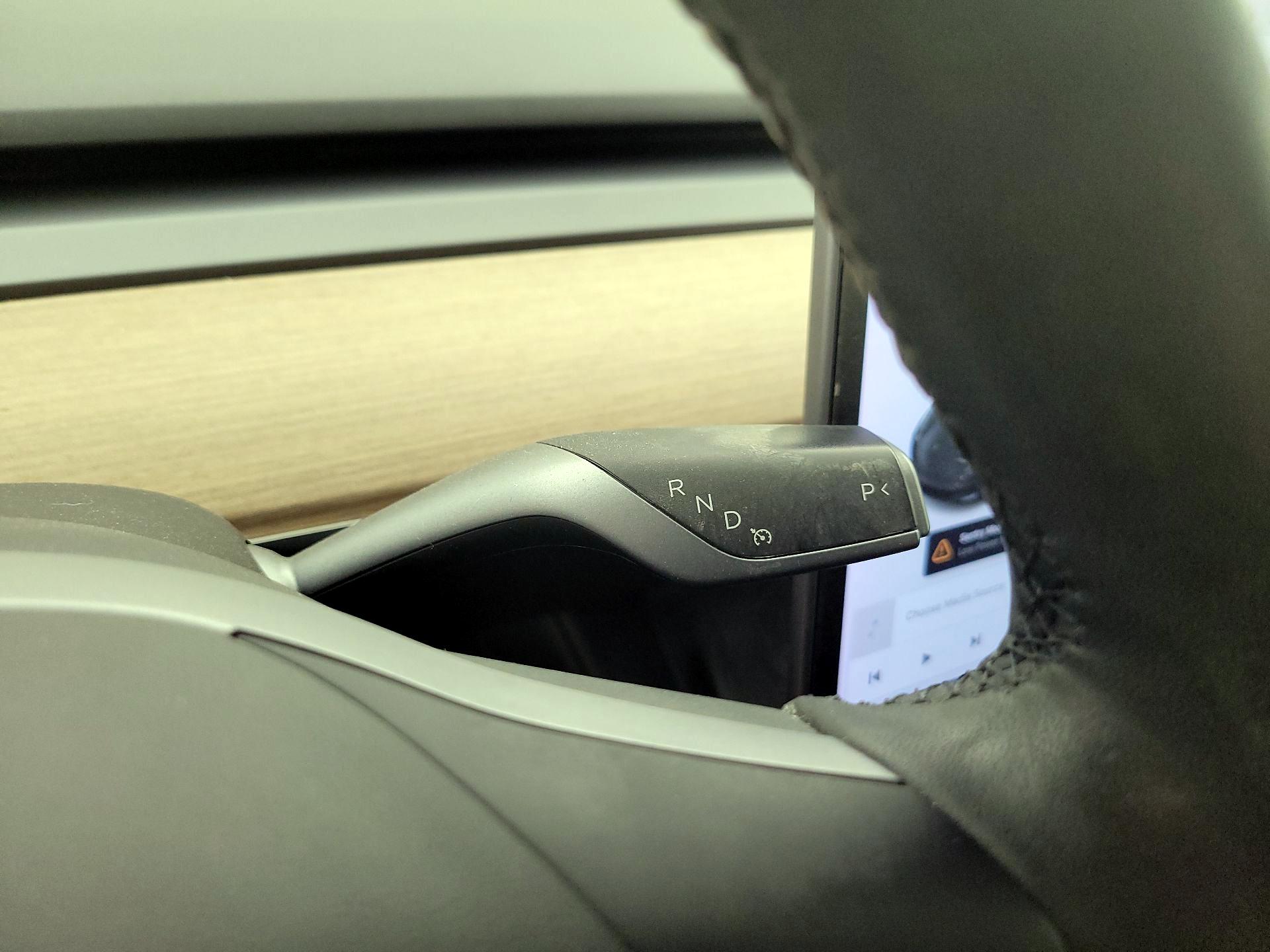 Thumbnail: 2022 Tesla Model 3 - 17