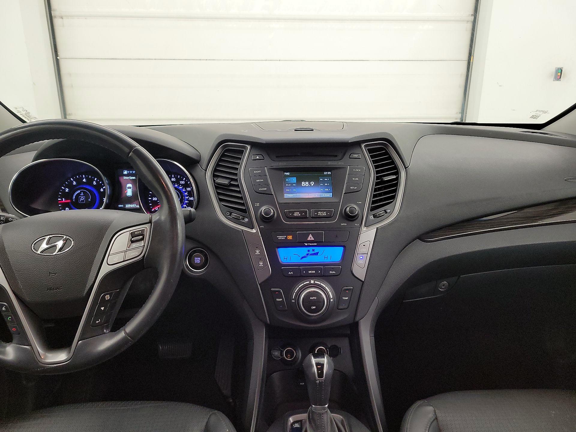 Thumbnail: 2016 Hyundai Santa Fe - 9