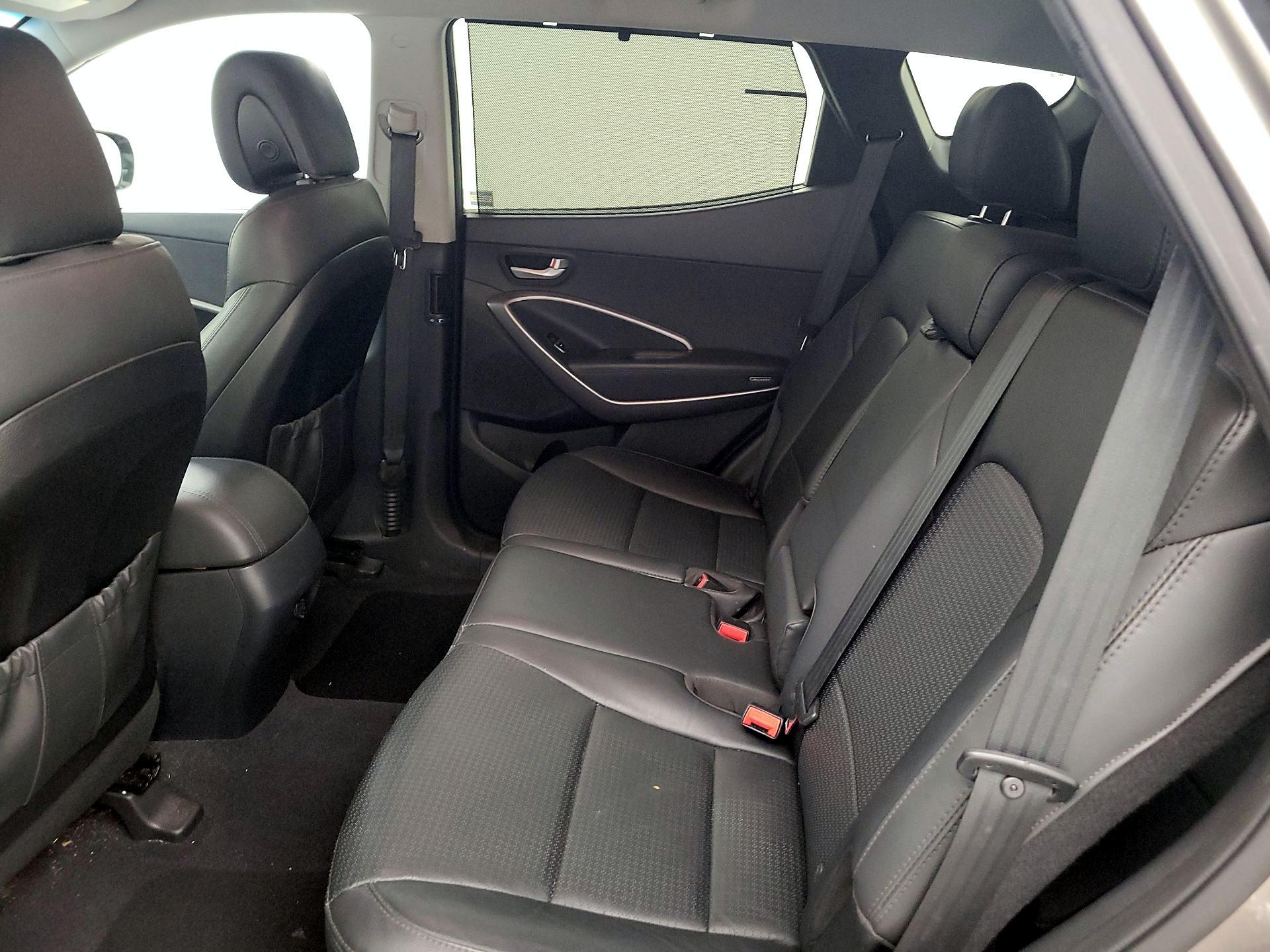 Thumbnail: 2016 Hyundai Santa Fe - 19