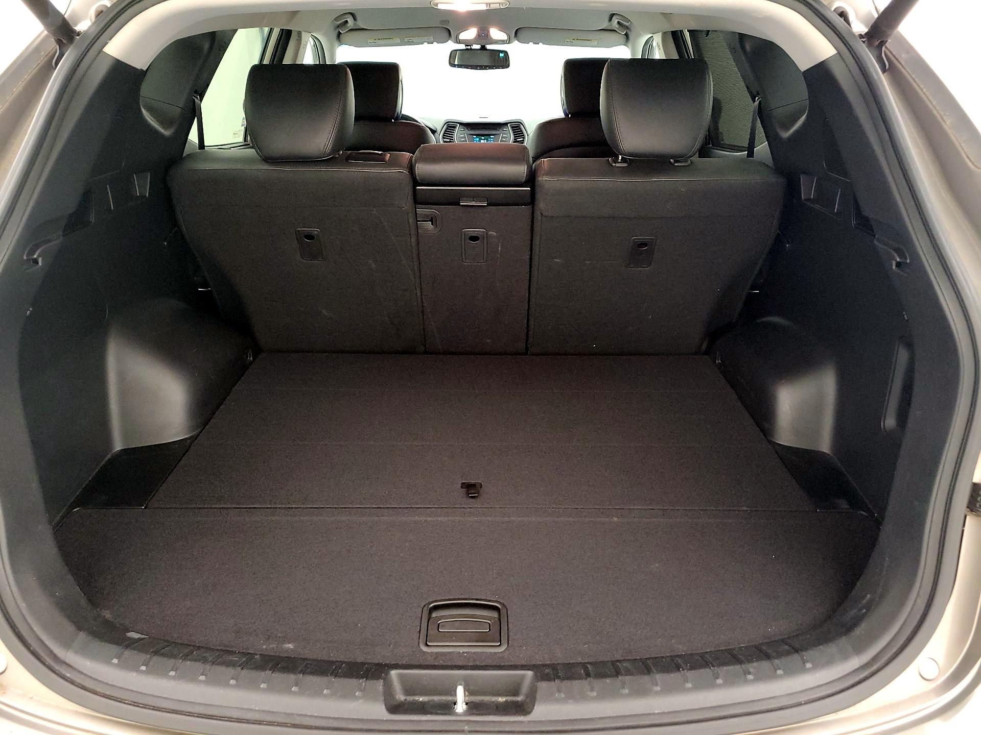 Thumbnail: 2016 Hyundai Santa Fe - 20