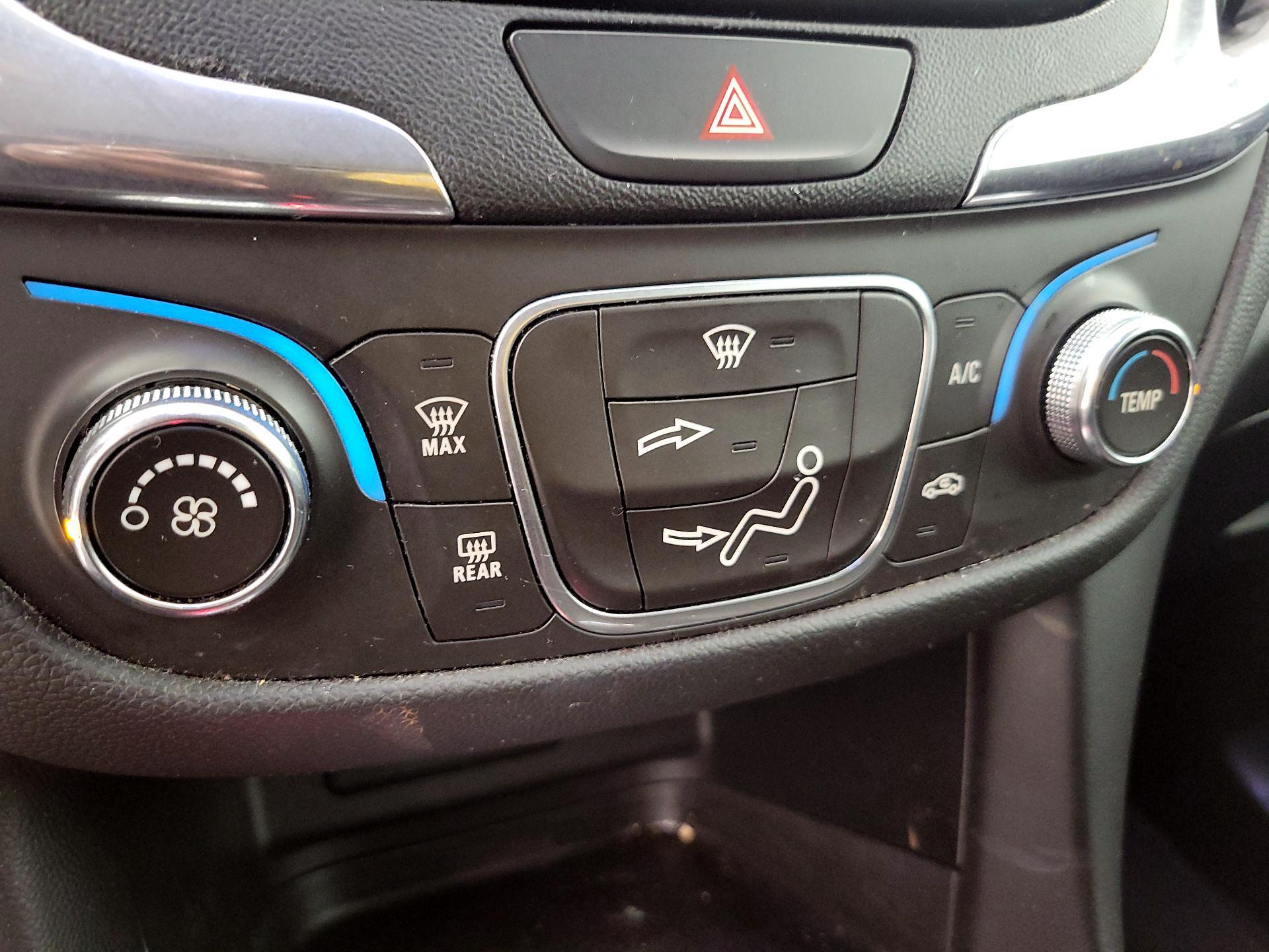 Thumbnail: 2019 Chevrolet Equinox - 16