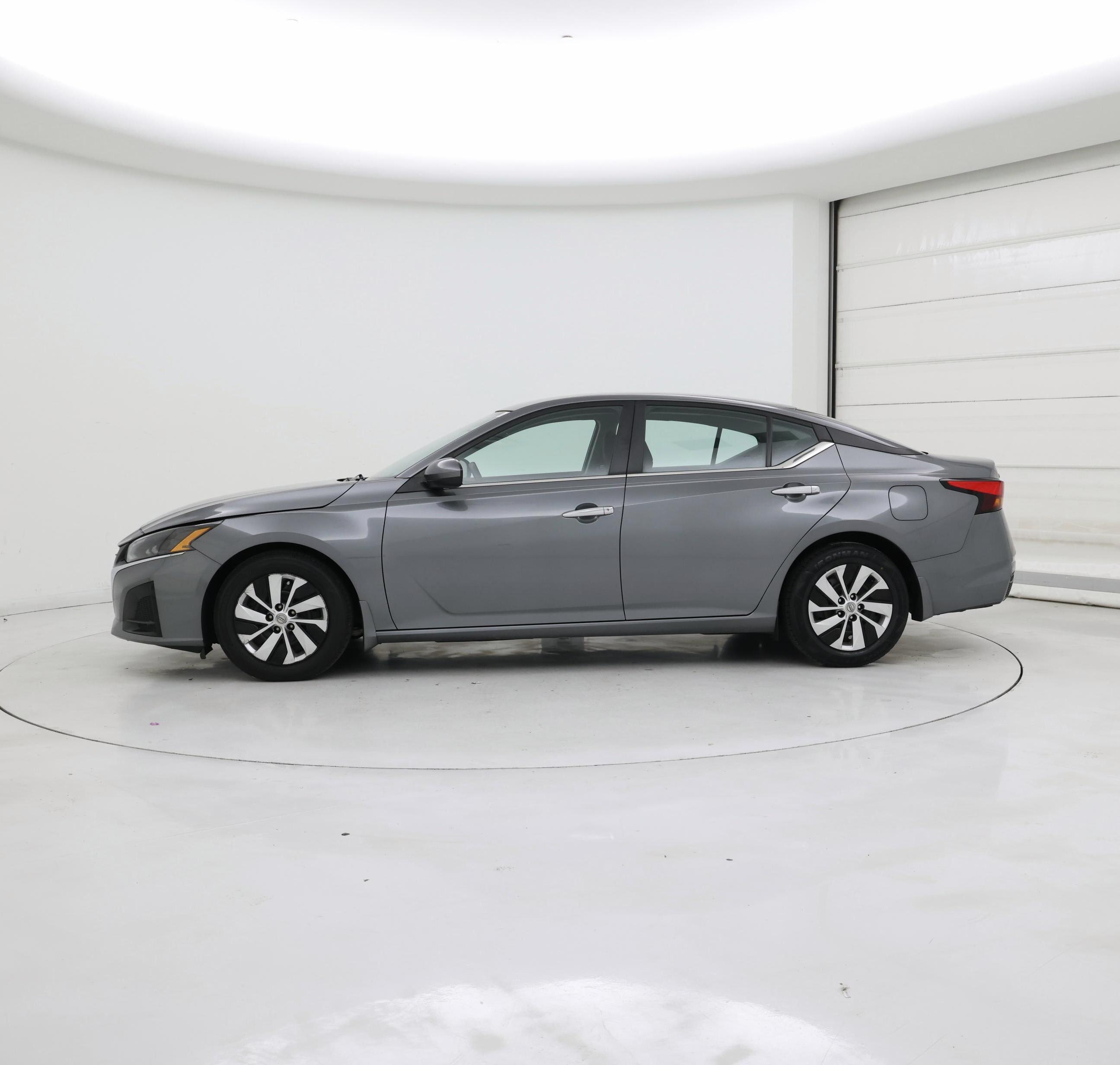 Thumbnail: 2023 Nissan Altima - 3