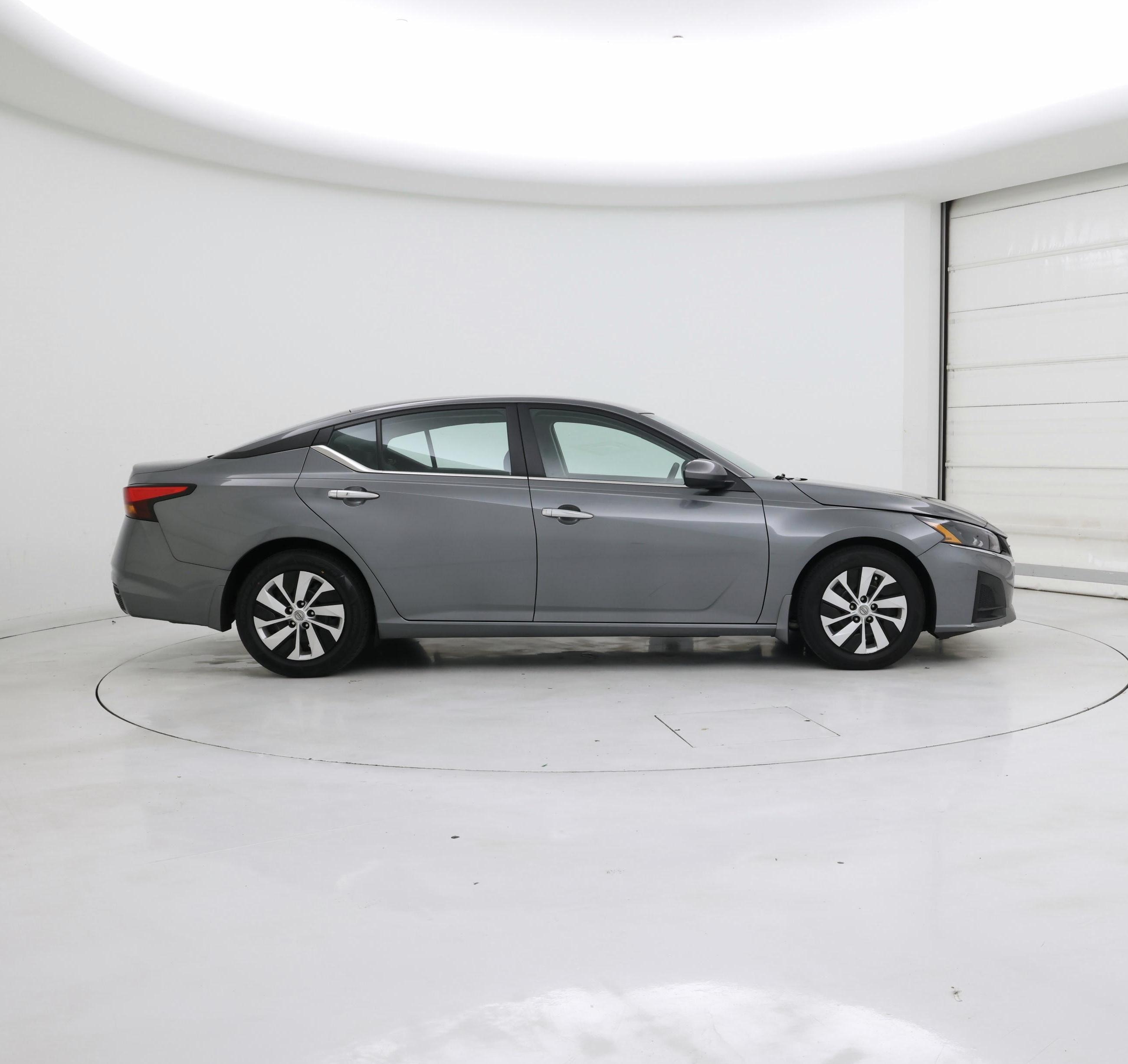 Thumbnail: 2023 Nissan Altima - 7