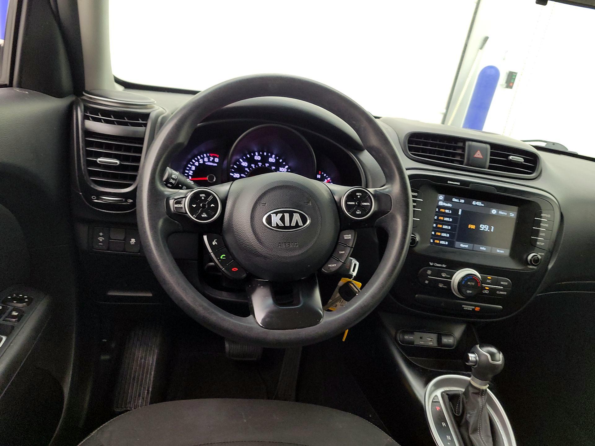 Thumbnail: 2019 Kia Soul - 10