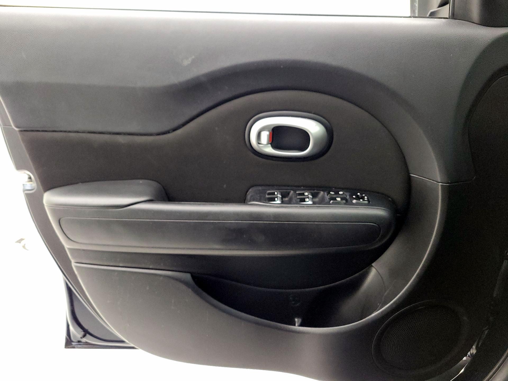 Thumbnail: 2019 Kia Soul - 12