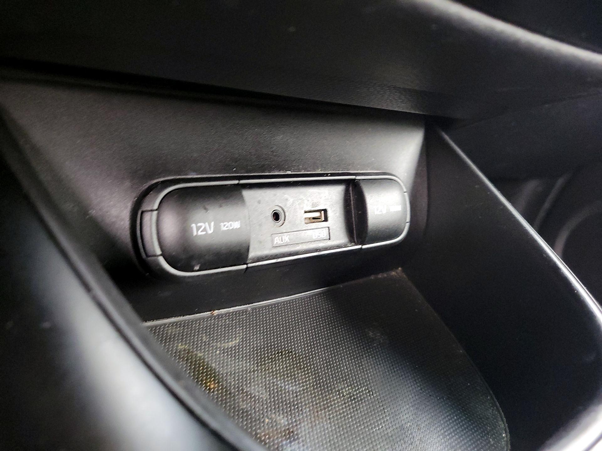 Thumbnail: 2019 Kia Soul - 18