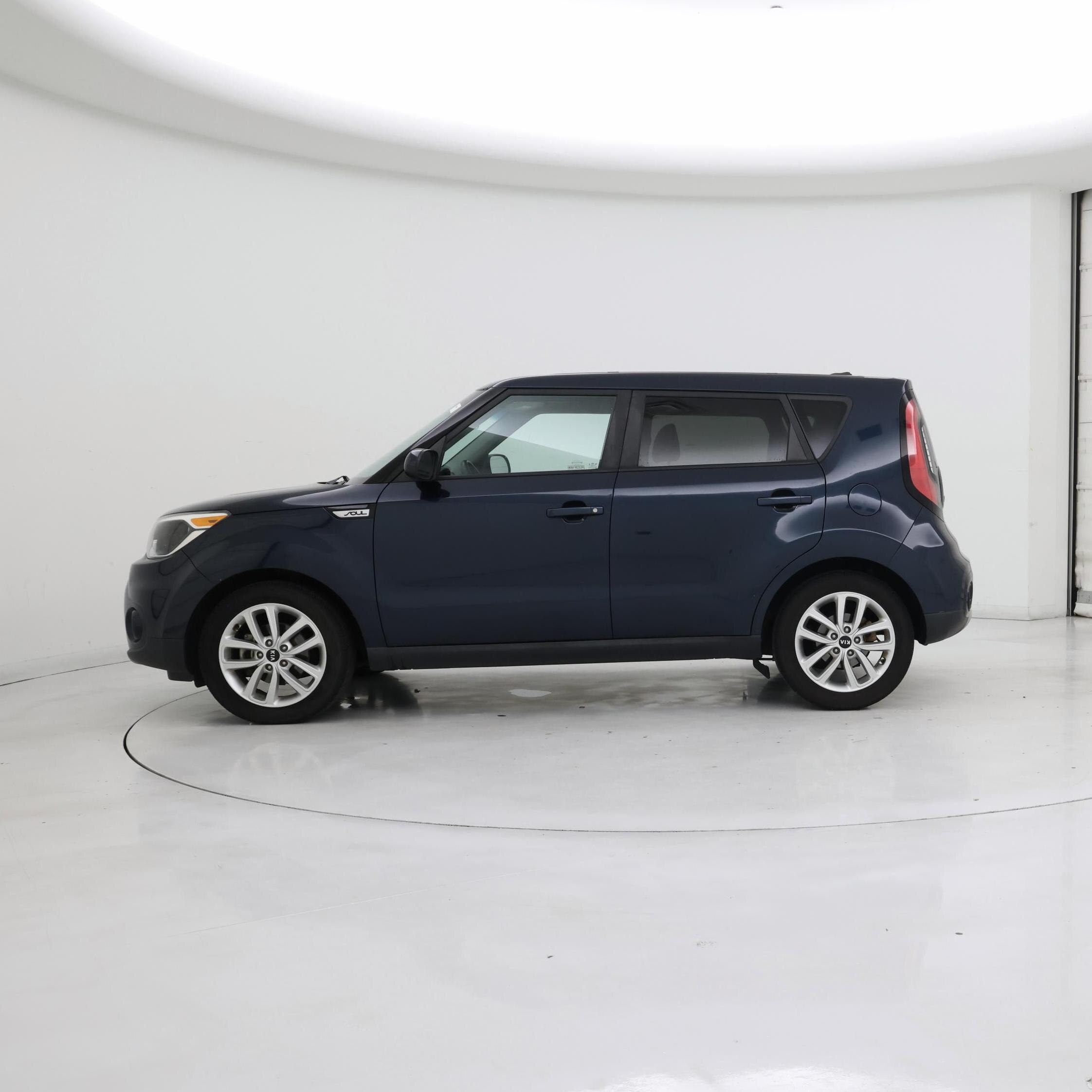 Thumbnail: 2019 Kia Soul - 3