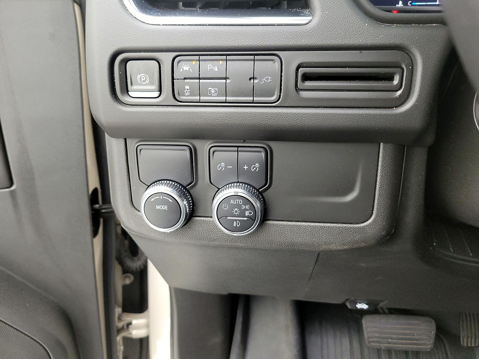 Thumbnail: 2022 GMC Yukon - 13