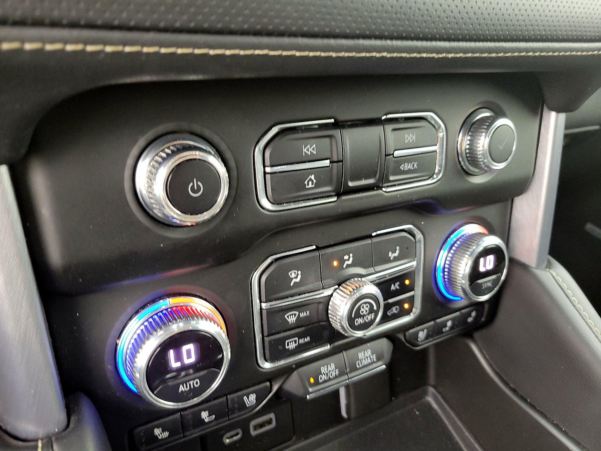 Thumbnail: 2022 GMC Yukon - 16