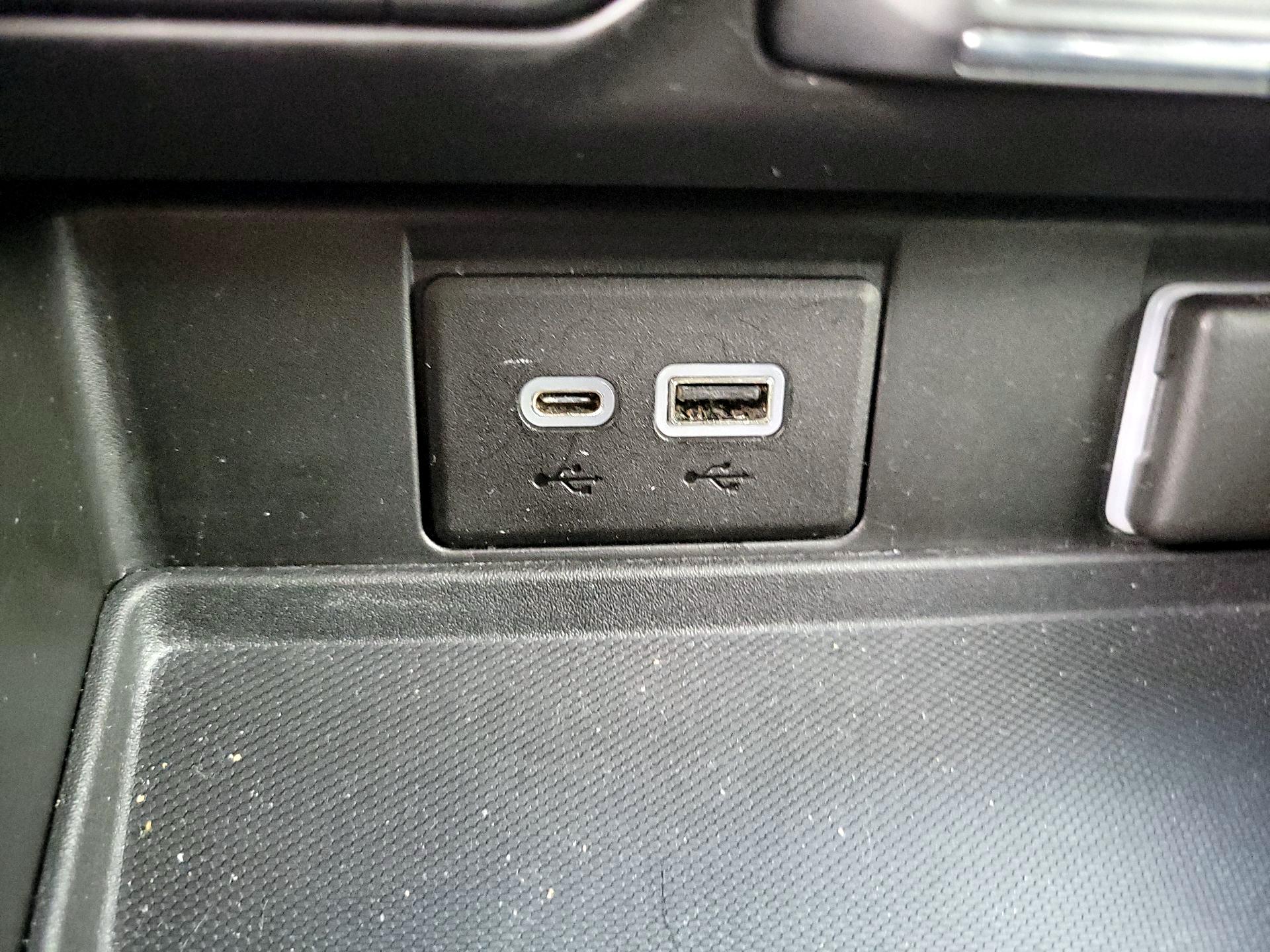 Thumbnail: 2022 GMC Yukon - 18