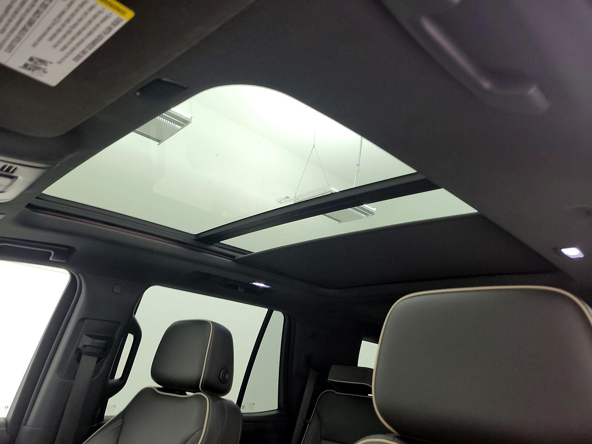 Thumbnail: 2022 GMC Yukon - 19