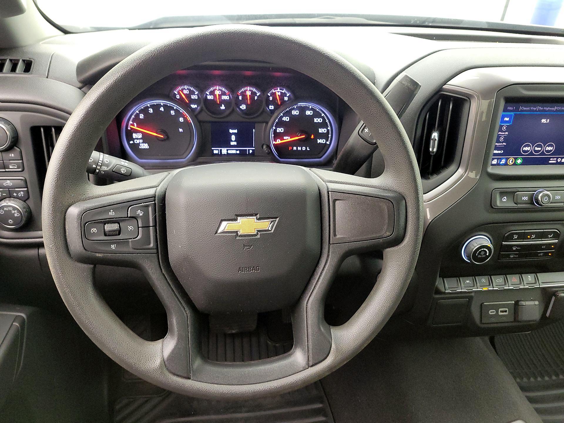 Thumbnail: 2024 Chevrolet Silverado 1500 - 10