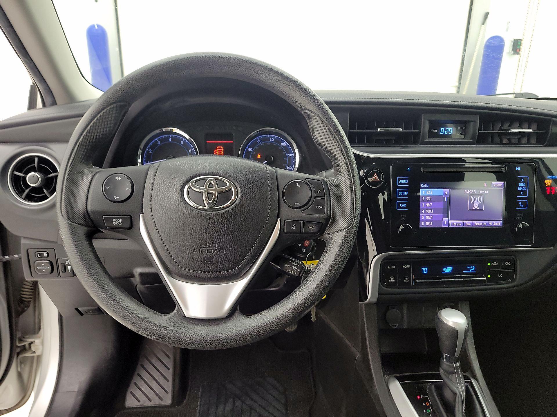 Thumbnail: 2018 Toyota Corolla - 10