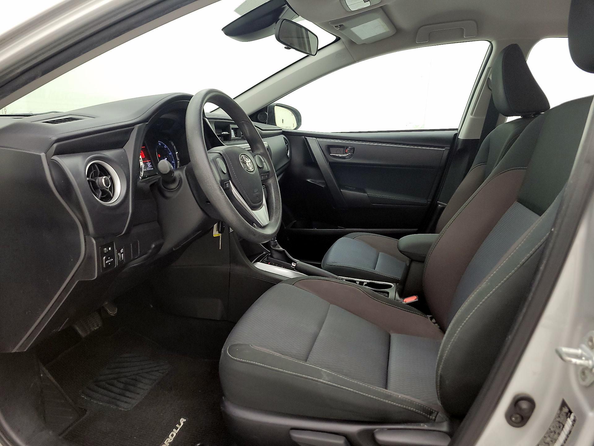 Thumbnail: 2018 Toyota Corolla - 11