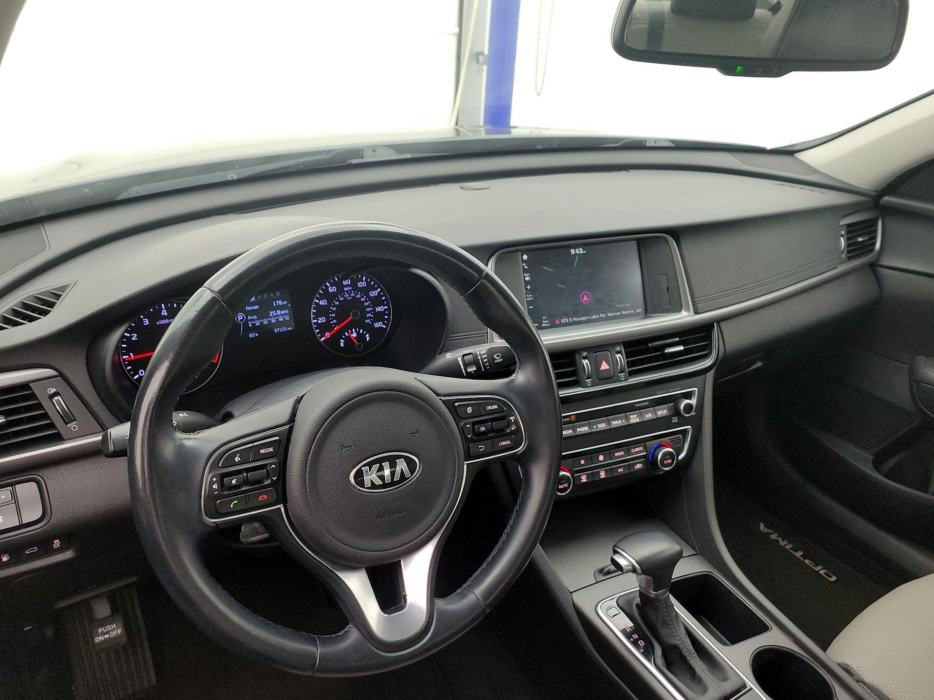 Thumbnail: 2016 Kia Optima - 9