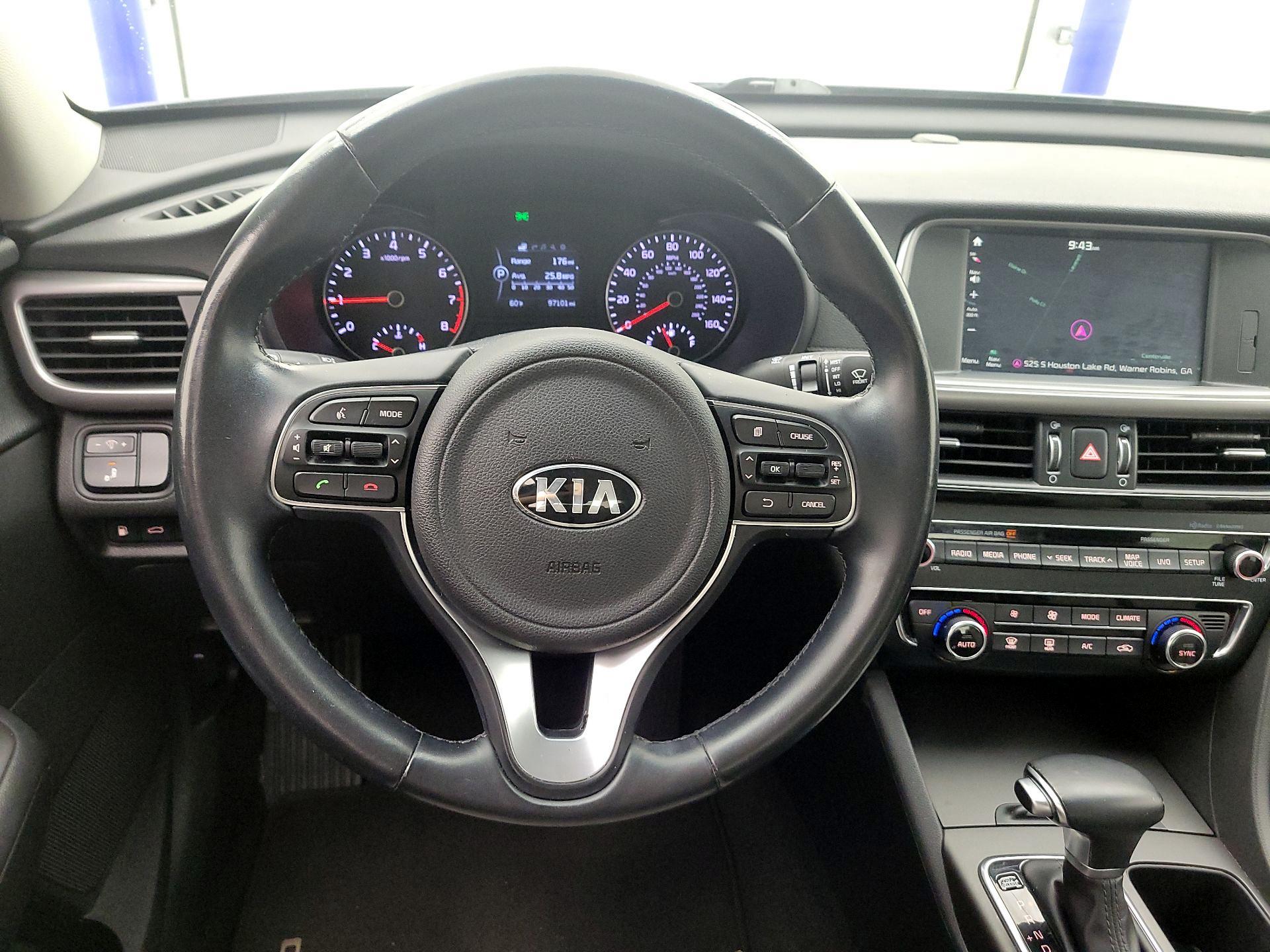 Thumbnail: 2016 Kia Optima - 10