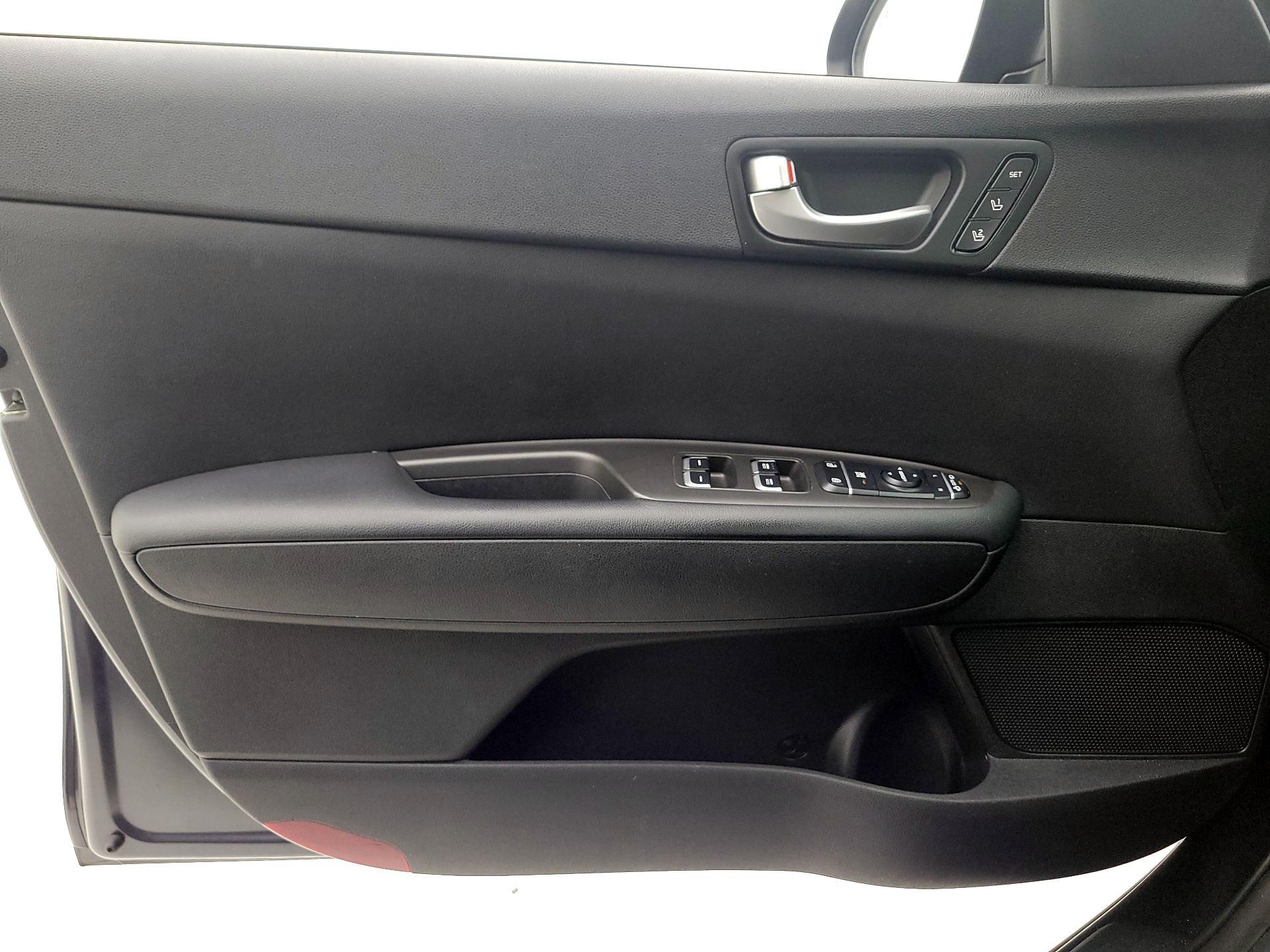 Thumbnail: 2016 Kia Optima - 12