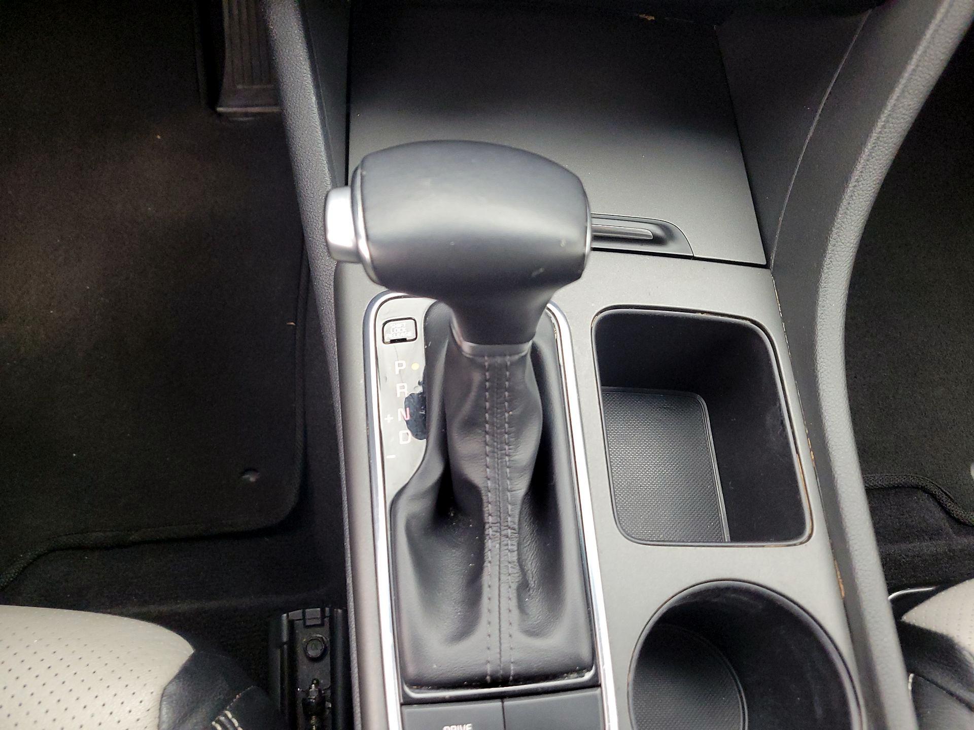 Thumbnail: 2016 Kia Optima - 18