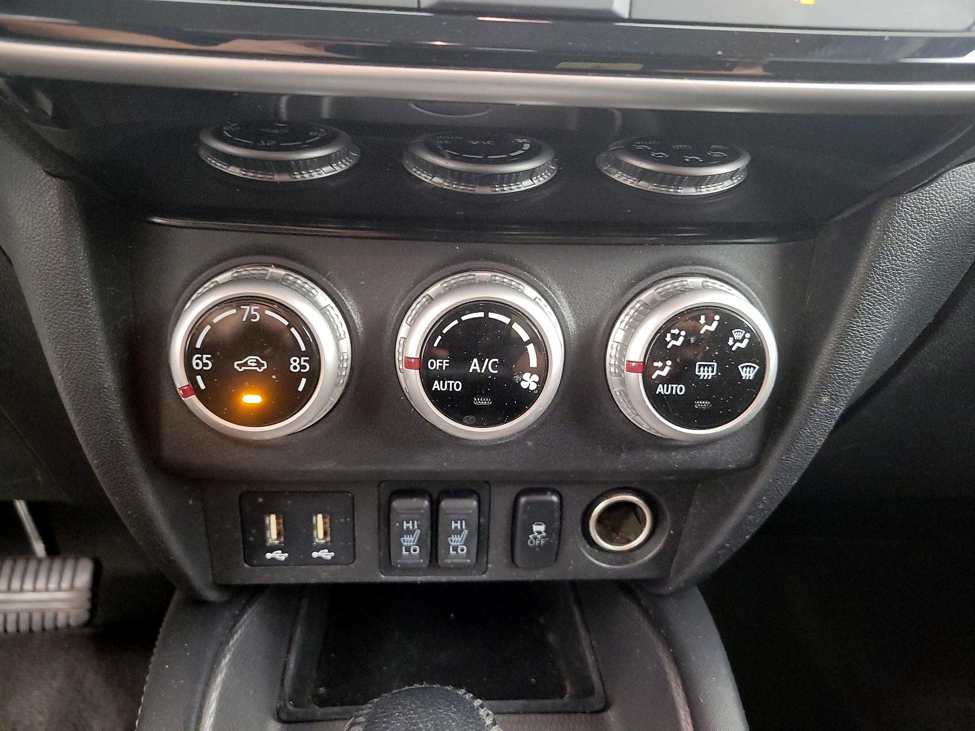 Thumbnail: 2021 Mitsubishi Outlander Sport - 16