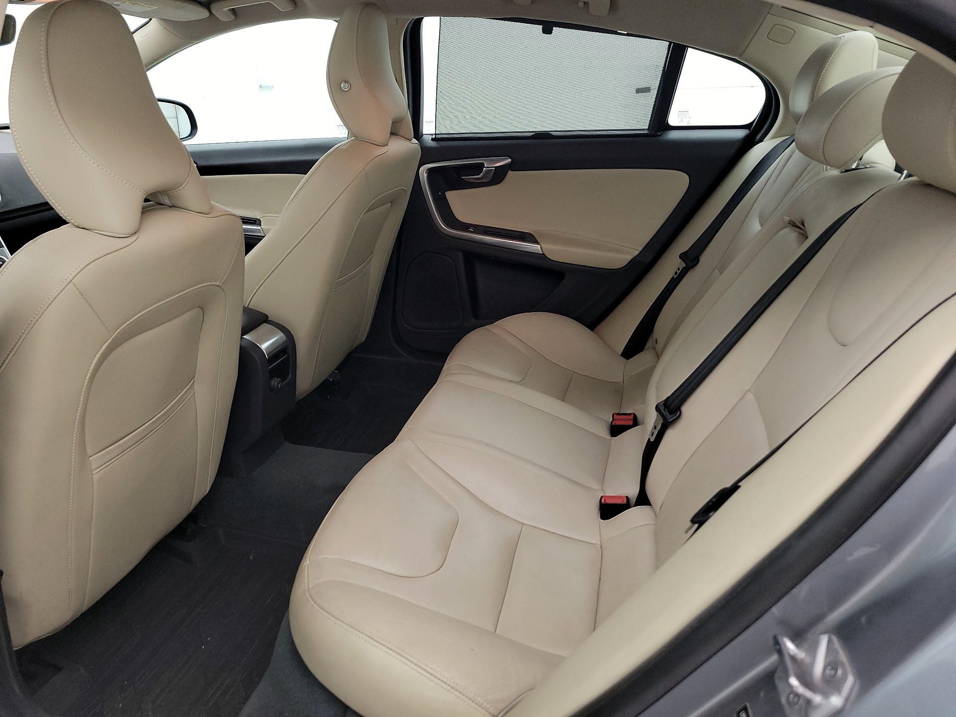 Thumbnail: 2018 Volvo S60 - 20