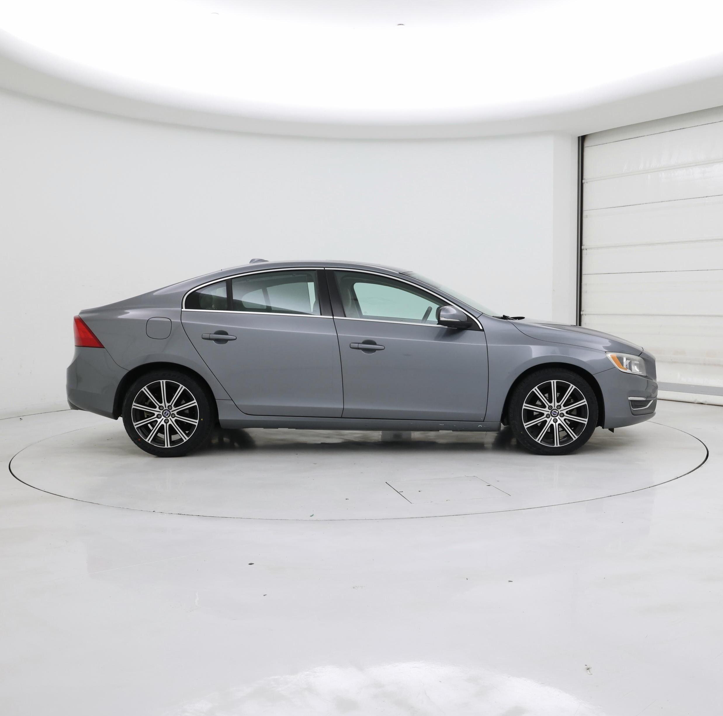 Thumbnail: 2018 Volvo S60 - 7