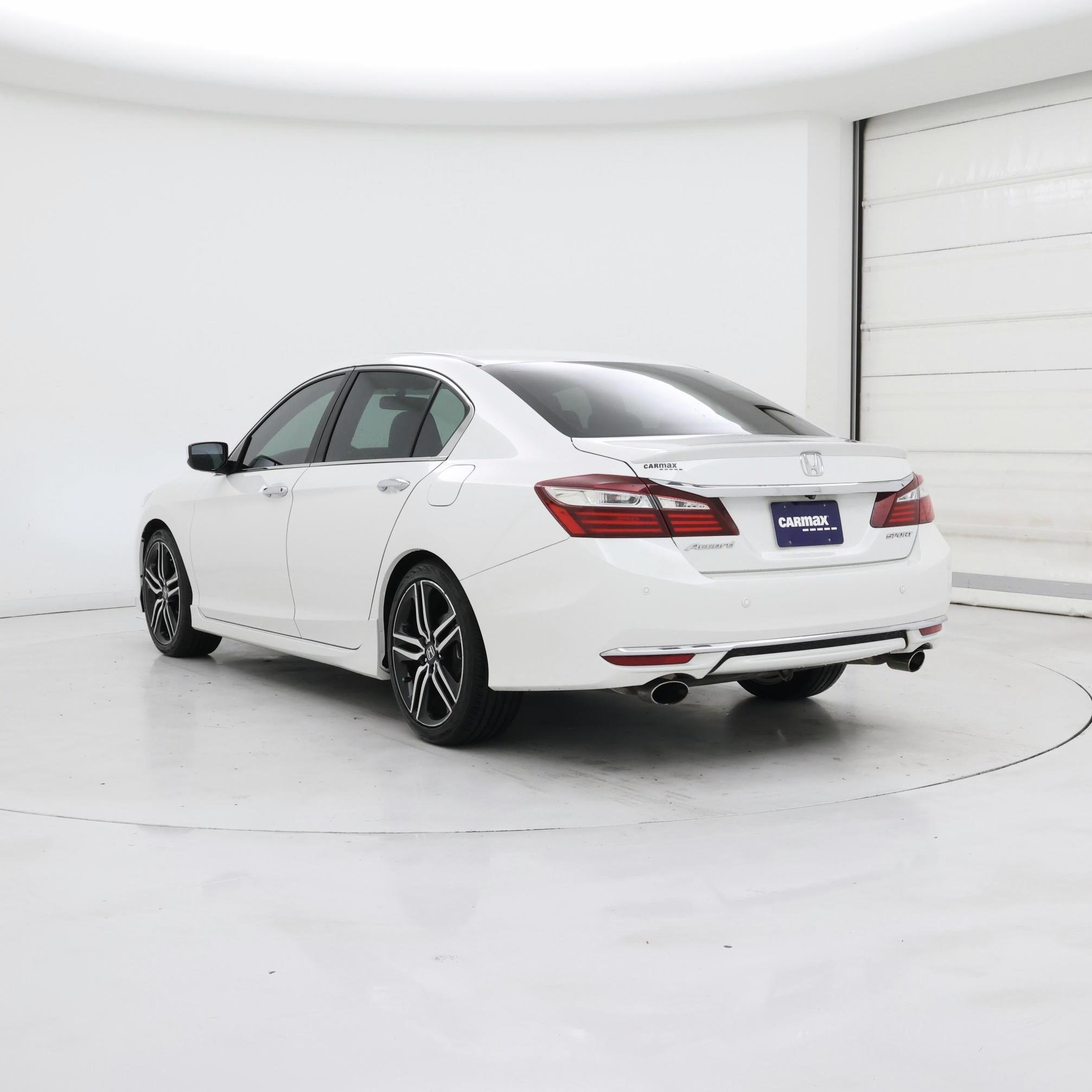 Thumbnail: 2017 Honda Accord - 2