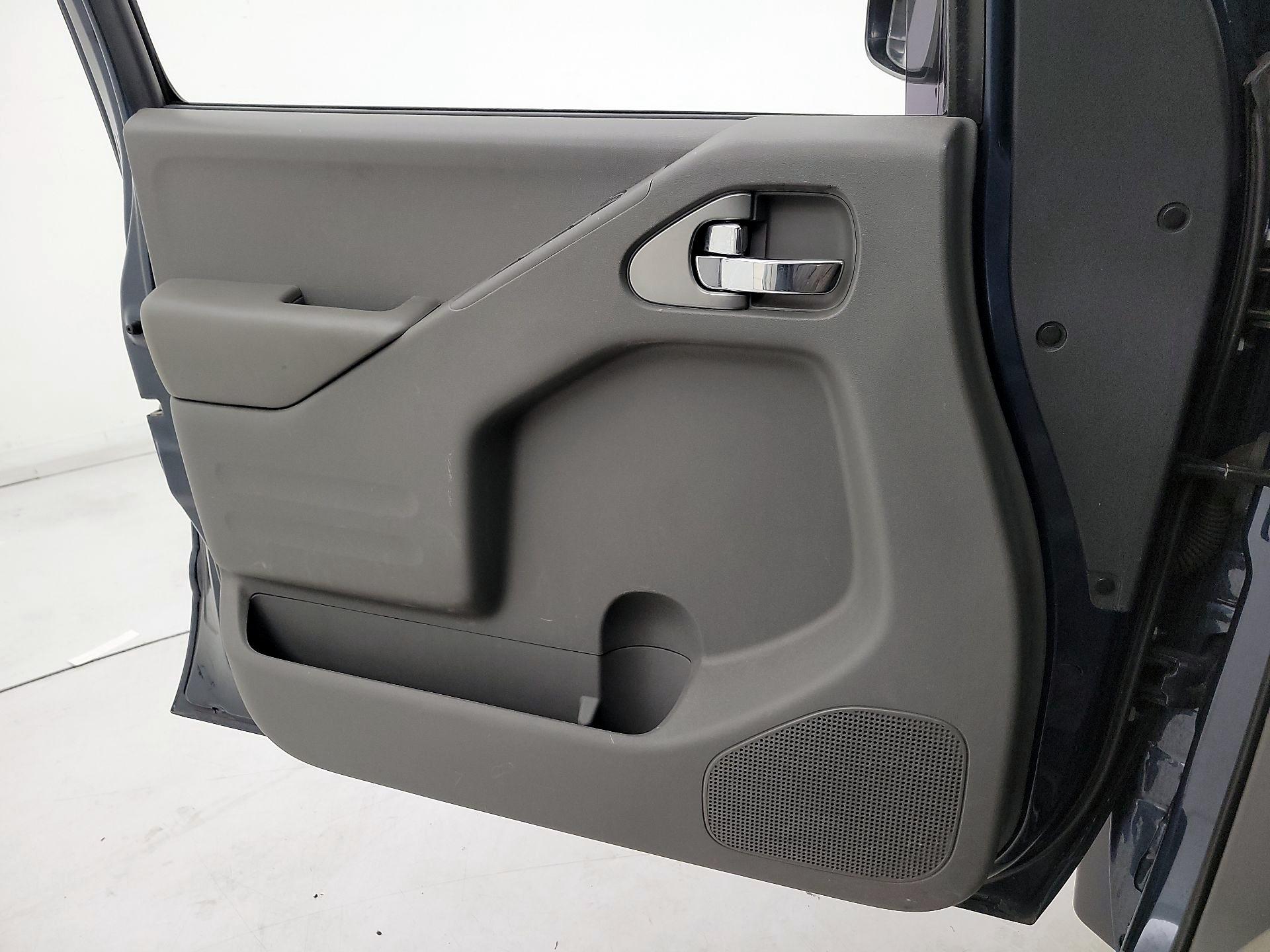 Thumbnail: 2021 Nissan Frontier - 12